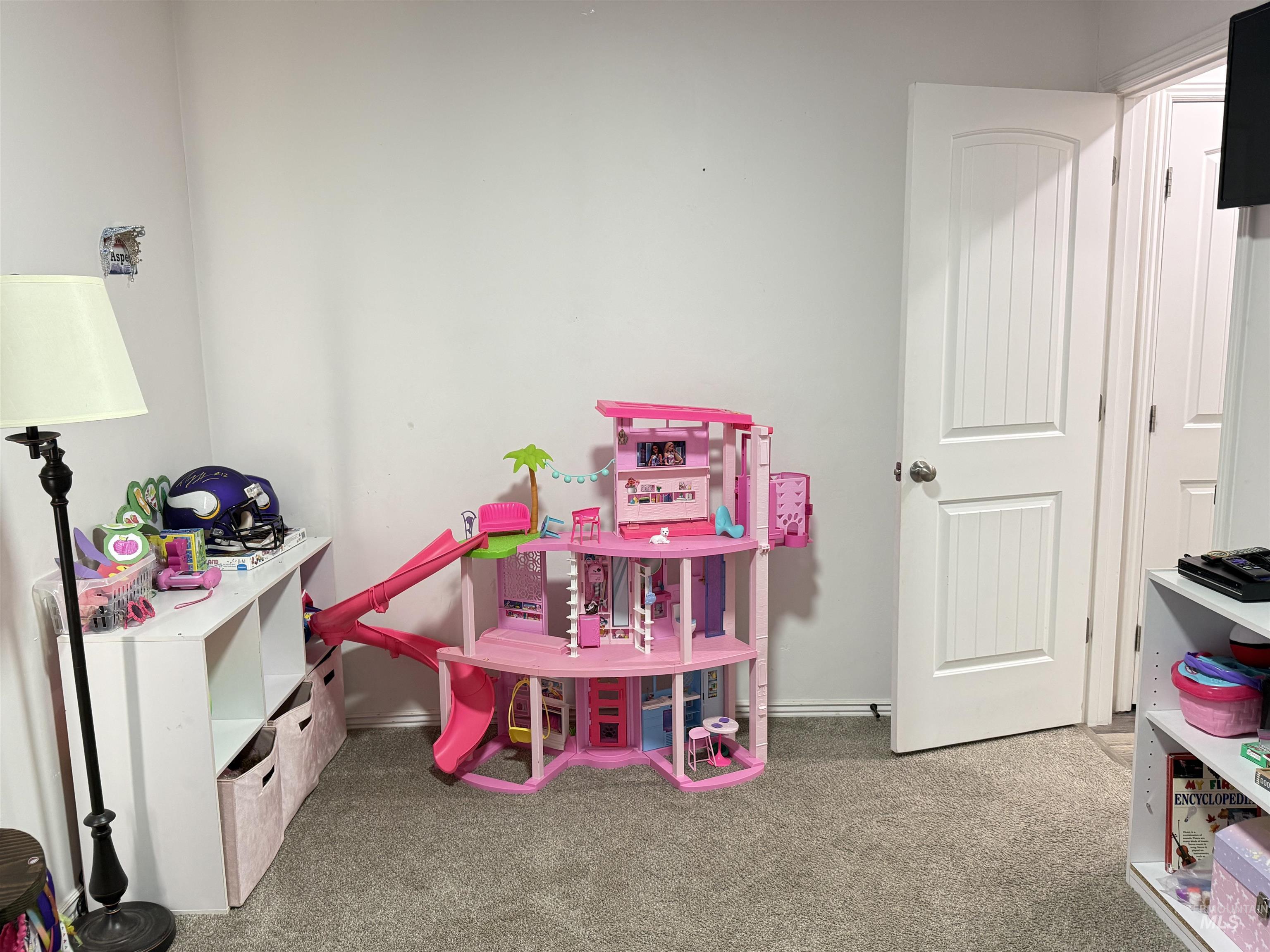 421 6th St, Filer, Idaho 83328, 3 Bedrooms, 2 Bathrooms, Residential For Sale, Price $264,500, 98966376