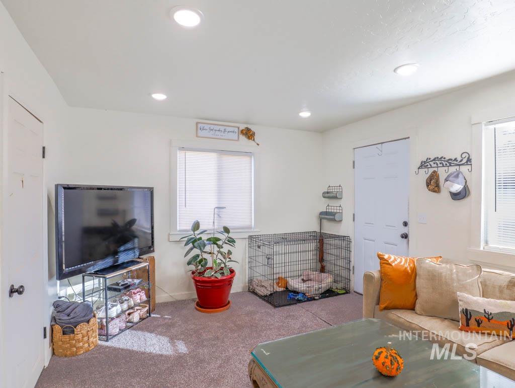 355 NW 5th Ave., Ontario, Oregon 97914-0000, 1 Bedroom, 1 Bathroom, Residential For Sale, Price $145,000, 98966386