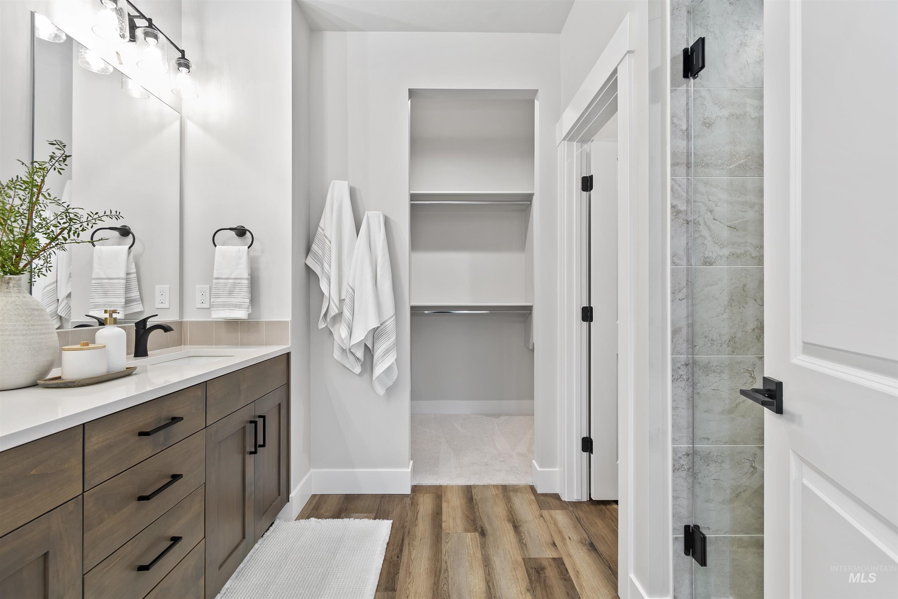 11260 W Tara Iti Ln., Kuna, Idaho 83646, 3 Bedrooms, 2 Bathrooms, Residential For Sale, Price $449,880, 98966387