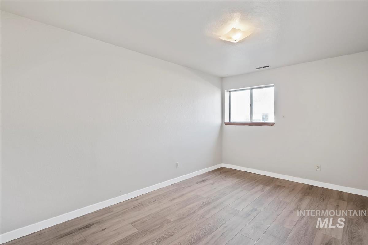 1905 Taurus Dr, Nampa, Idaho 83651-1656, 4 Bedrooms, 2 Bathrooms, Residential For Sale, Price $385,000, 98966388