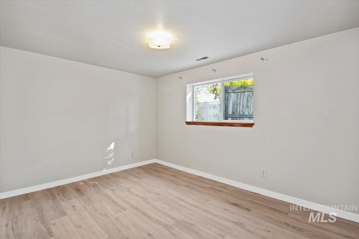 1905 Taurus Dr, Nampa, Idaho 83651-1656, 4 Bedrooms, 2 Bathrooms, Residential For Sale, Price $385,000, 98966388