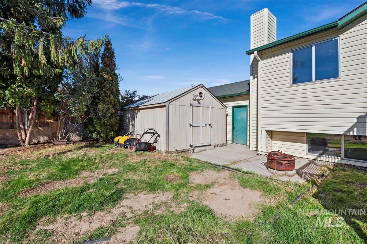 1905 Taurus Dr, Nampa, Idaho 83651-1656, 4 Bedrooms, 2 Bathrooms, Residential For Sale, Price $385,000, 98966388