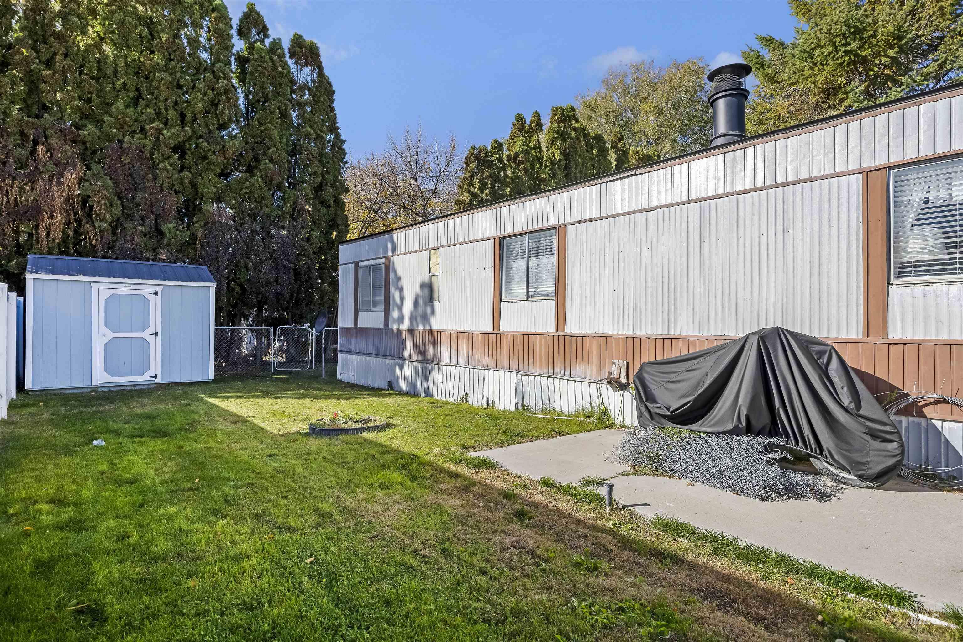 842 W Midway A Street #8, Filer, Idaho 83328, 3 Bedrooms, 2 Bathrooms, Residential For Sale, Price $80,000, 98966394