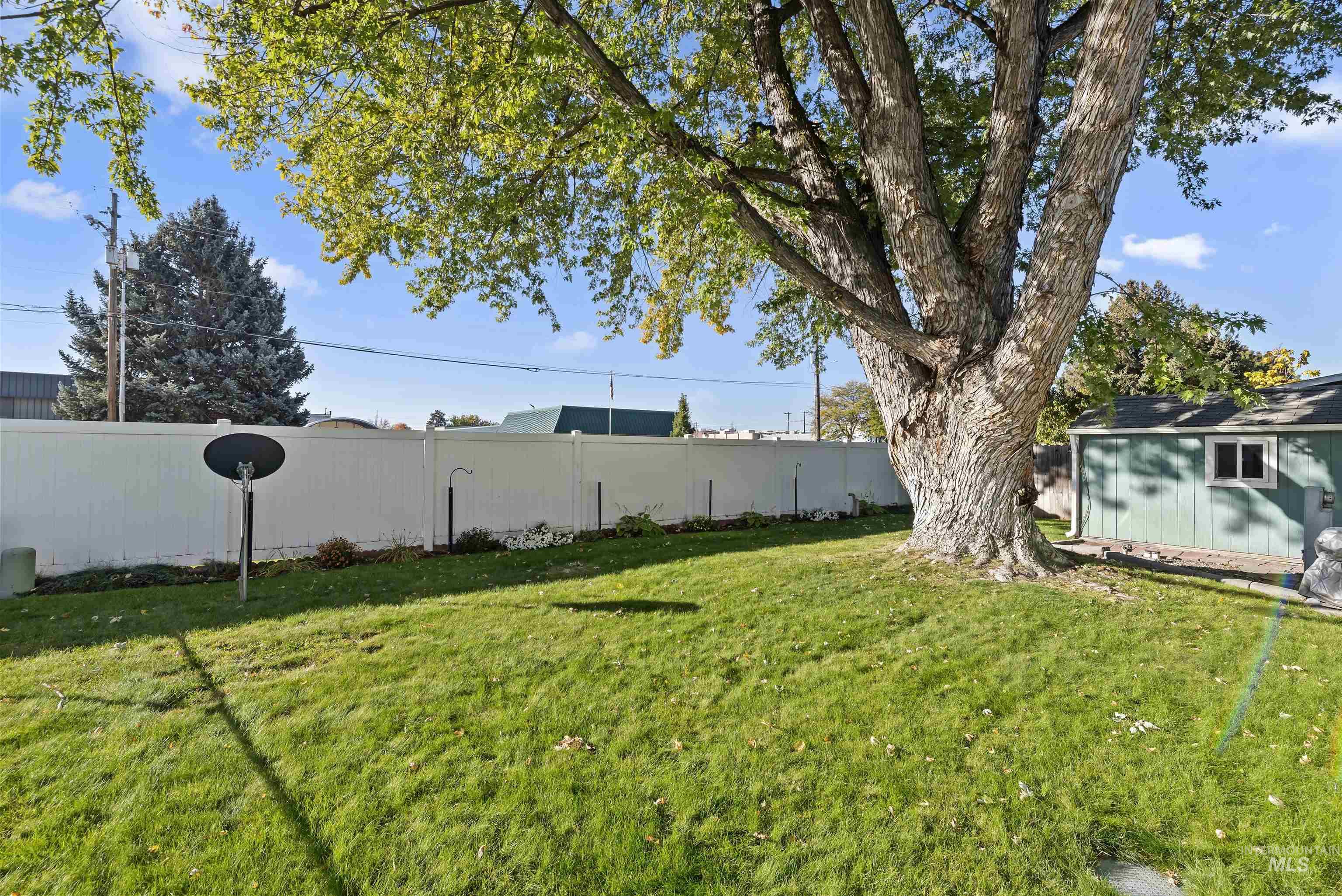 315 Driftwood Rd, Boise, Idaho 83713-8010, 2 Bedrooms, 2 Bathrooms, Residential For Sale, Price $115,000, 98966395