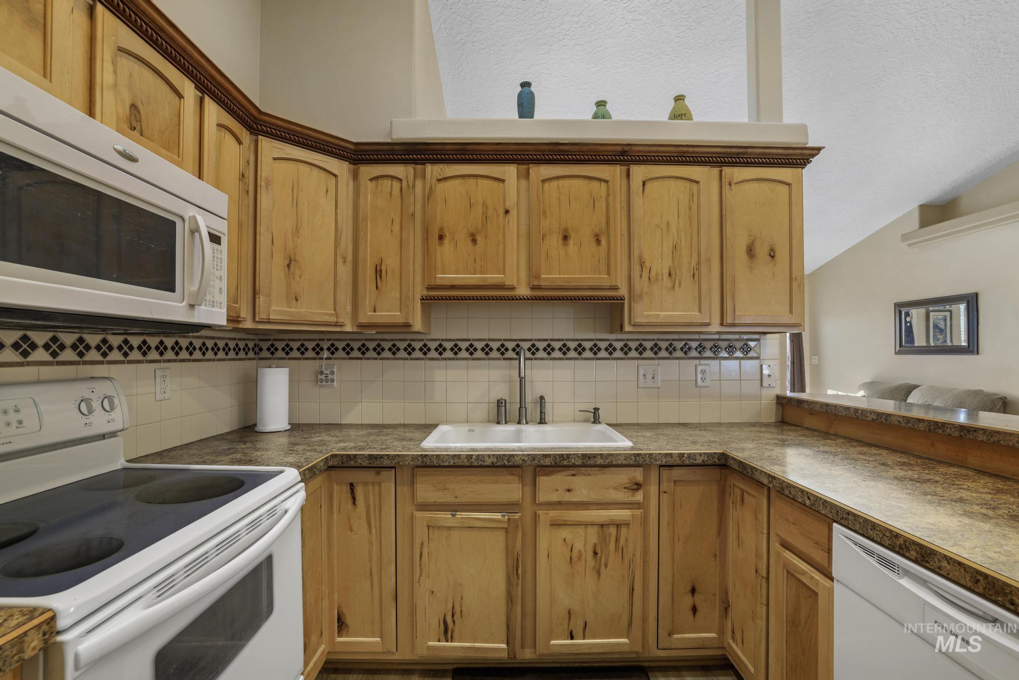 1101 Lauren Lane, Filer, Idaho 83328, 3 Bedrooms, 2 Bathrooms, Residential For Sale, Price $340,000, 98966414