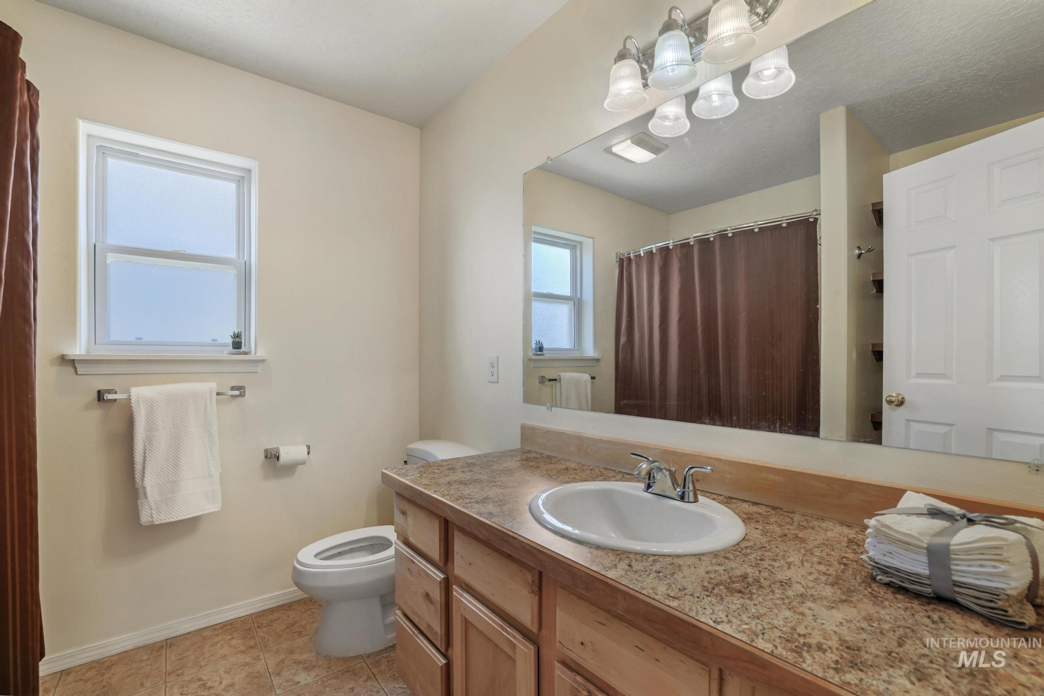 1101 Lauren Lane, Filer, Idaho 83328, 3 Bedrooms, 2 Bathrooms, Residential For Sale, Price $340,000, 98966414