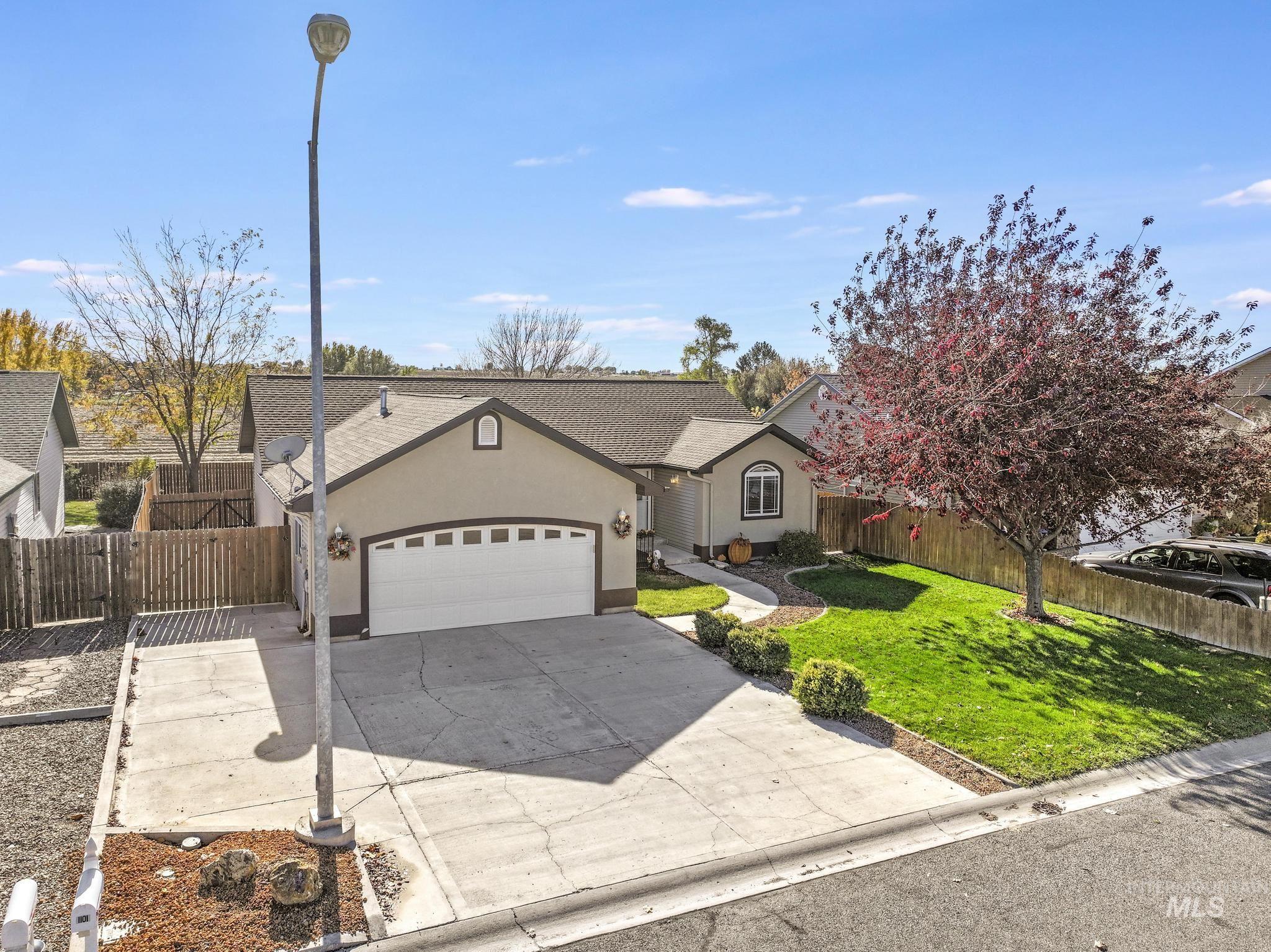 1101 Lauren Lane, Filer, Idaho 83328, 3 Bedrooms, 2 Bathrooms, Residential For Sale, Price $340,000, 98966414