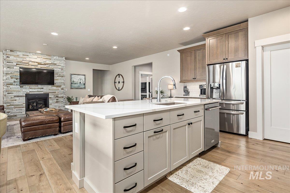 17730 N Peltzer Ave, Nampa, Idaho 83687, 3 Bedrooms, 2.5 Bathrooms, Residential For Sale, Price $619,000, 98966430