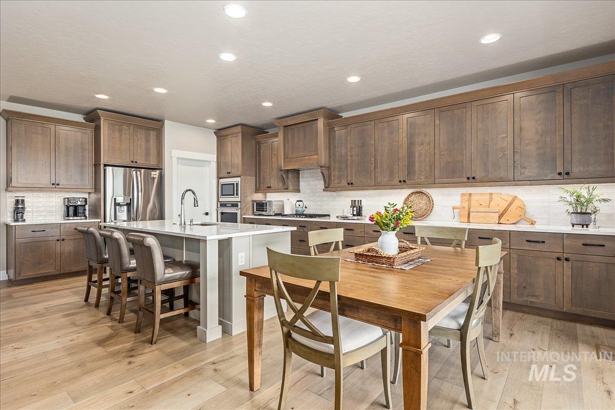 17730 N Peltzer Ave, Nampa, Idaho 83687, 3 Bedrooms, 2.5 Bathrooms, Residential For Sale, Price $619,000, 98966430