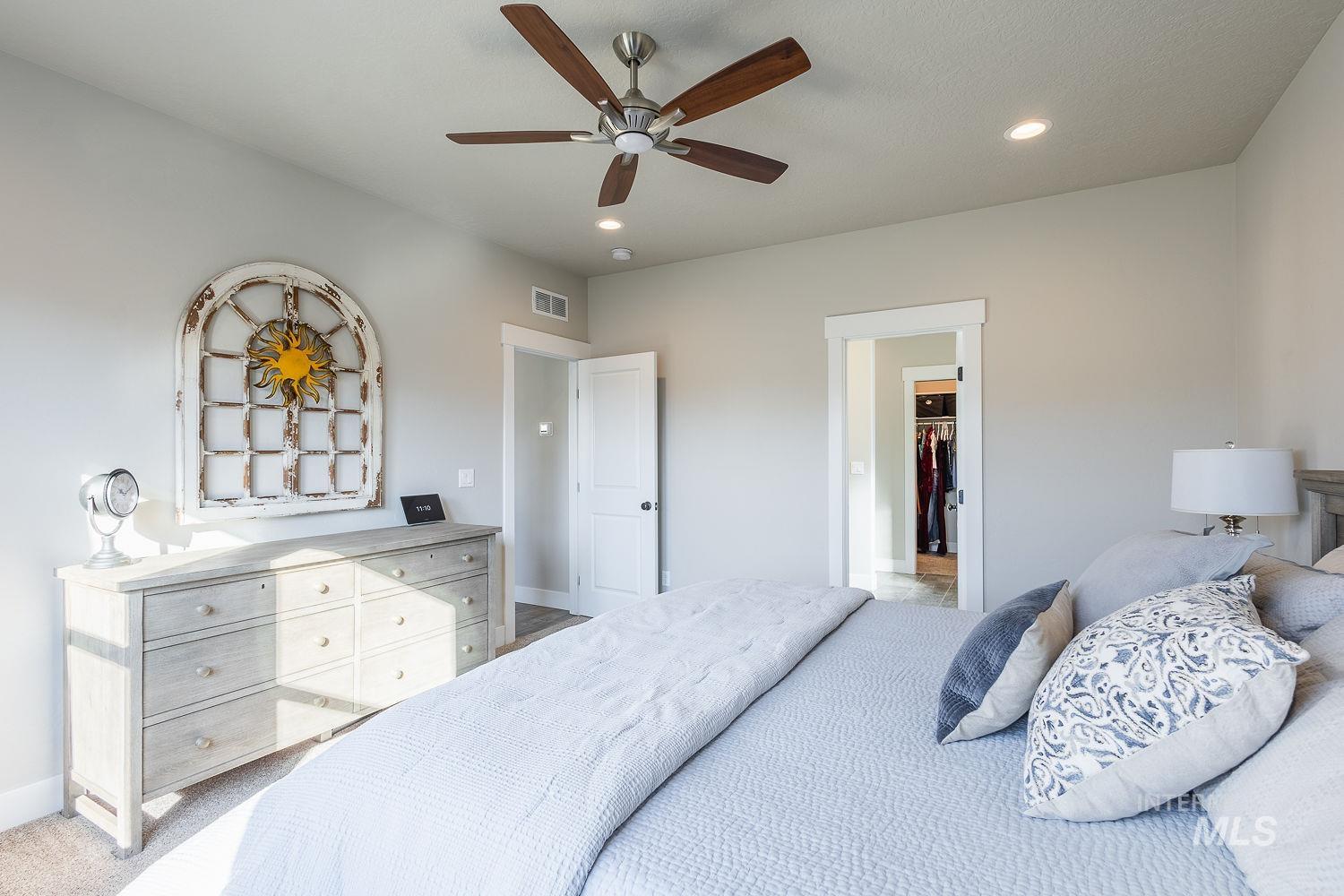 11065 White River St, Caldwell, Idaho 83605, 5 Bedrooms, 2.5 Bathrooms, Residential For Sale, Price $589,000, 98966431