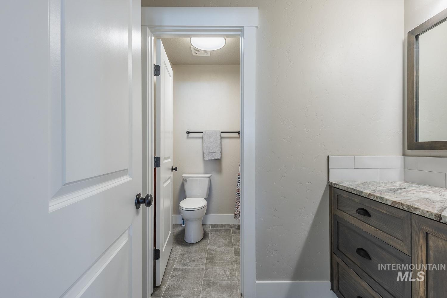 11065 White River St, Caldwell, Idaho 83605, 5 Bedrooms, 2.5 Bathrooms, Residential For Sale, Price $589,000, 98966431