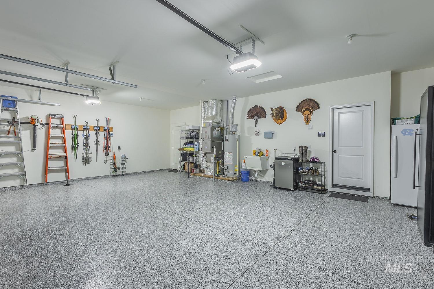 11065 White River St, Caldwell, Idaho 83605, 5 Bedrooms, 2.5 Bathrooms, Residential For Sale, Price $589,000, 98966431