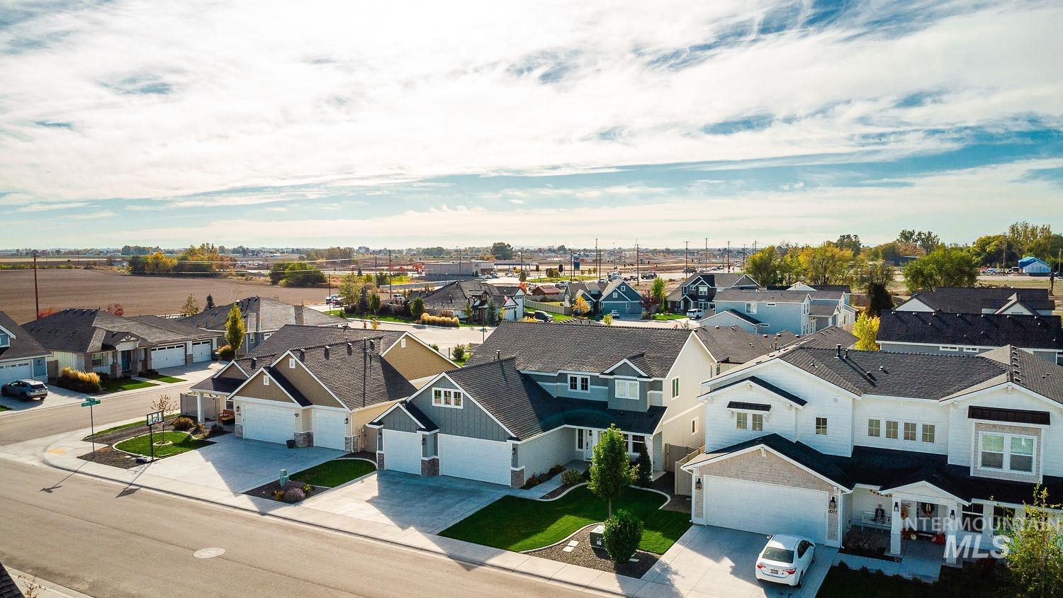 11065 White River St, Caldwell, Idaho 83605, 5 Bedrooms, 2.5 Bathrooms, Residential For Sale, Price $589,000, 98966431