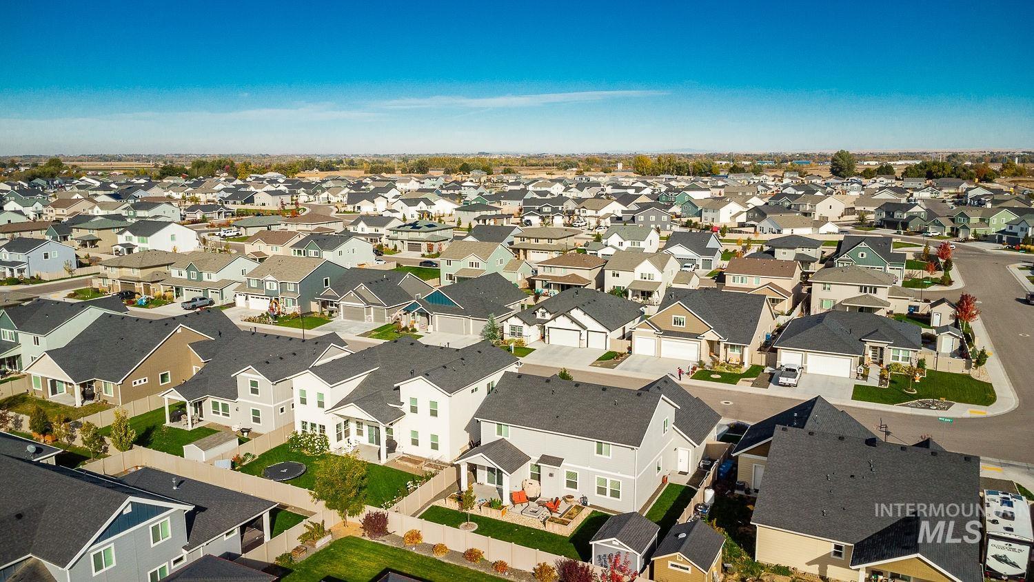 11065 White River St, Caldwell, Idaho 83605, 5 Bedrooms, 2.5 Bathrooms, Residential For Sale, Price $589,000, 98966431