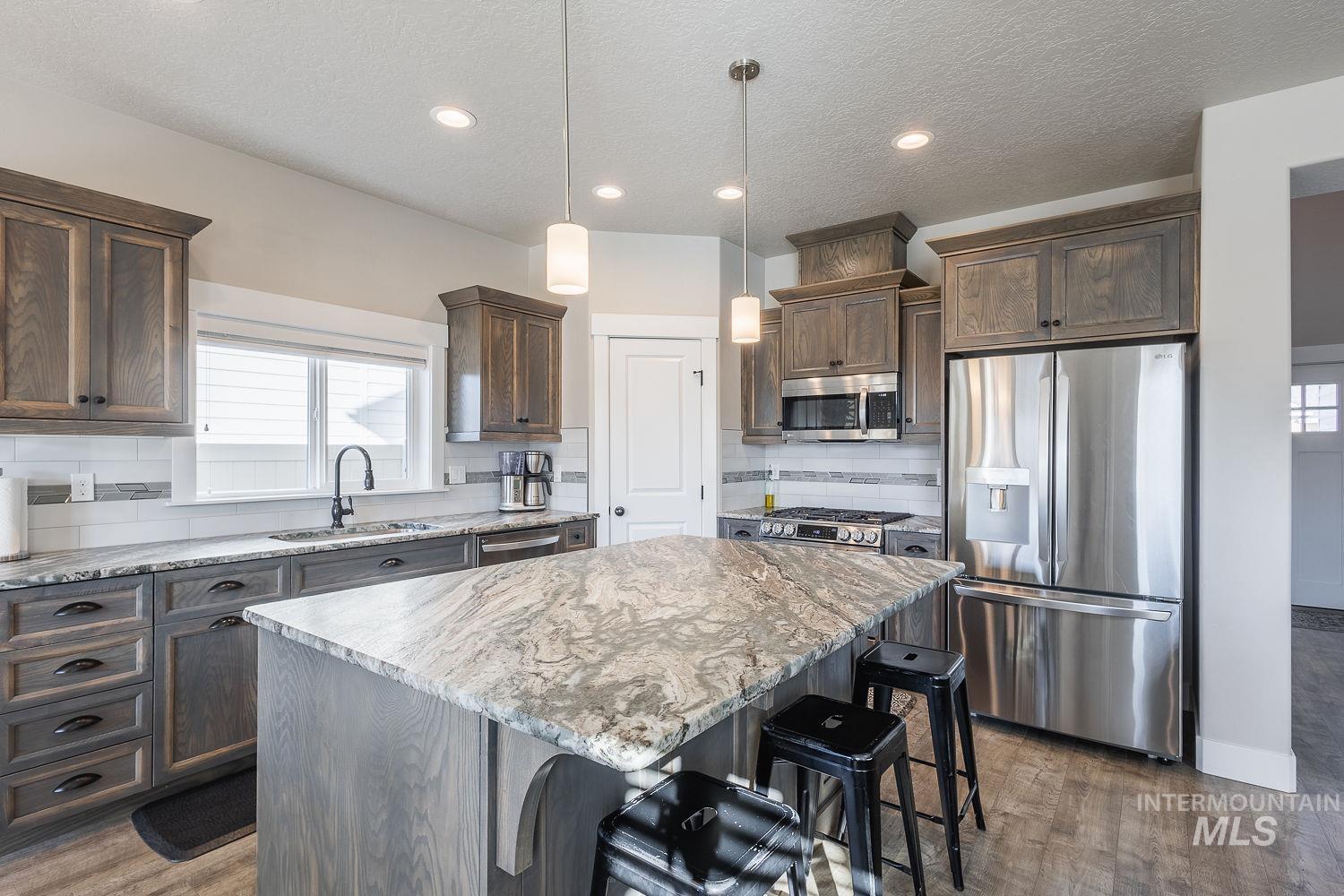 11065 White River St, Caldwell, Idaho 83605, 5 Bedrooms, 2.5 Bathrooms, Residential For Sale, Price $589,000, 98966431