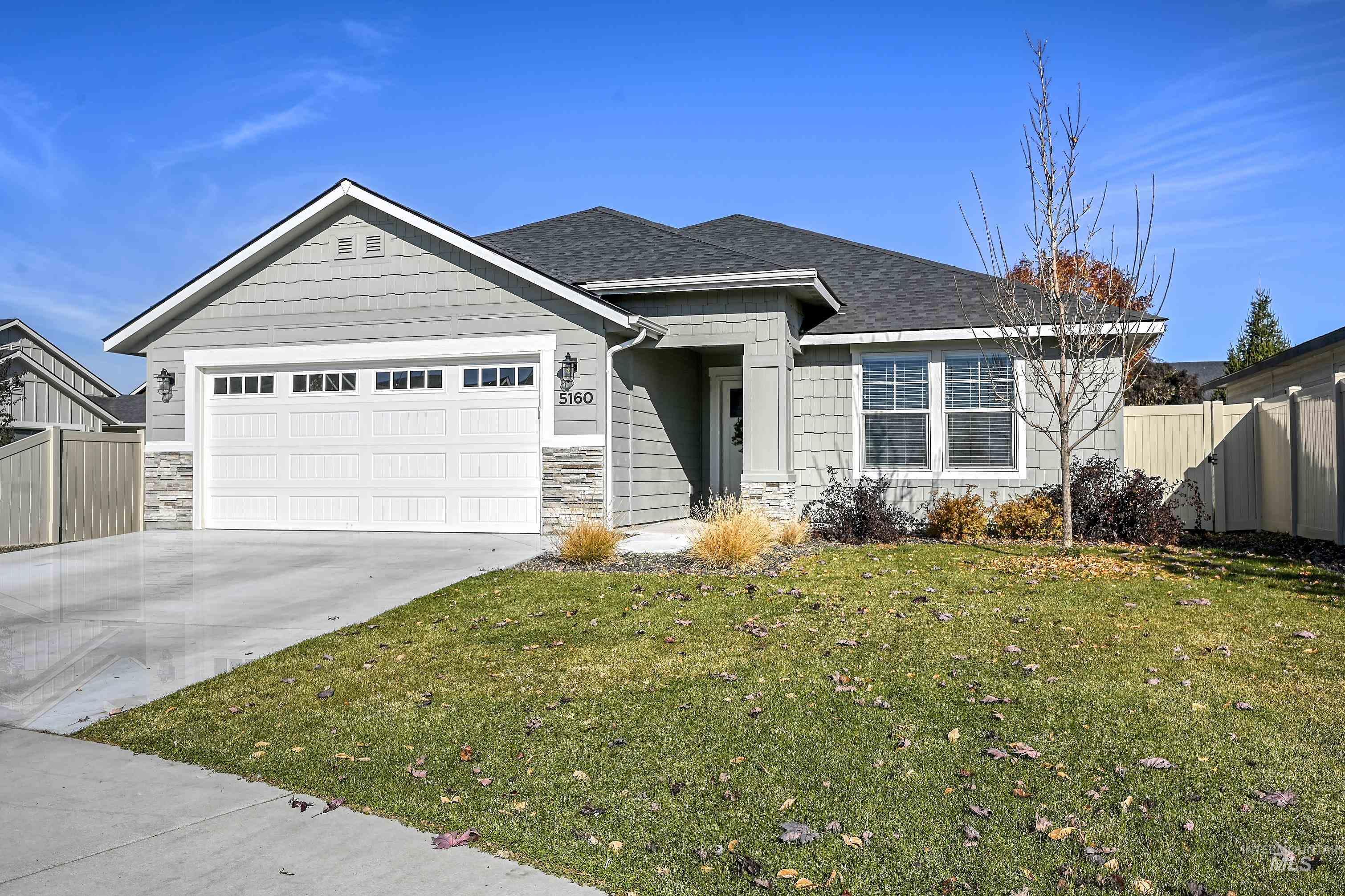 5160 W Lesina St, Meridian, Idaho 83646, 3 Bedrooms, 2 Bathrooms, Residential For Sale, Price $435,000, 98966433