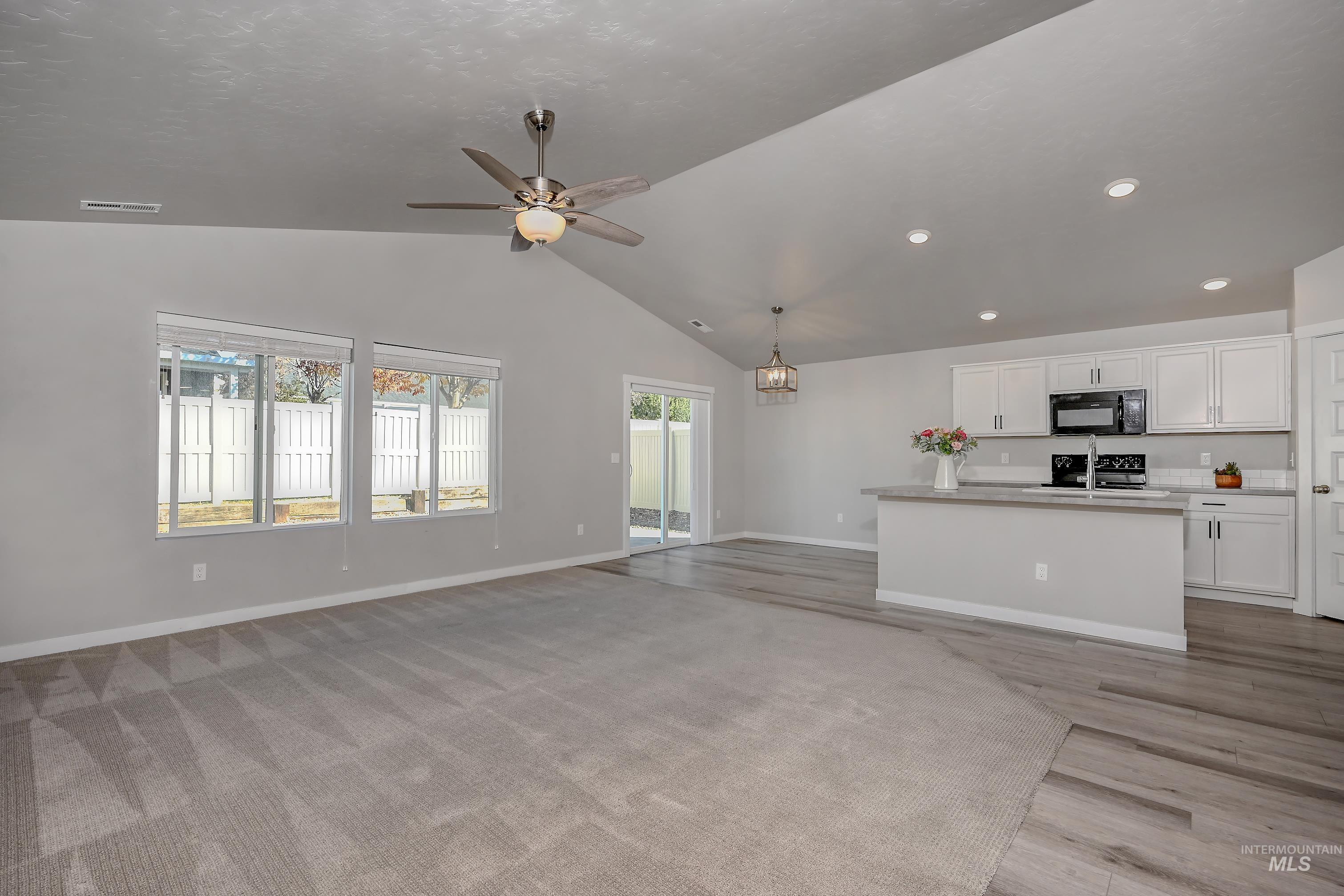 5160 W Lesina St, Meridian, Idaho 83646, 3 Bedrooms, 2 Bathrooms, Residential For Sale, Price $435,000, 98966433