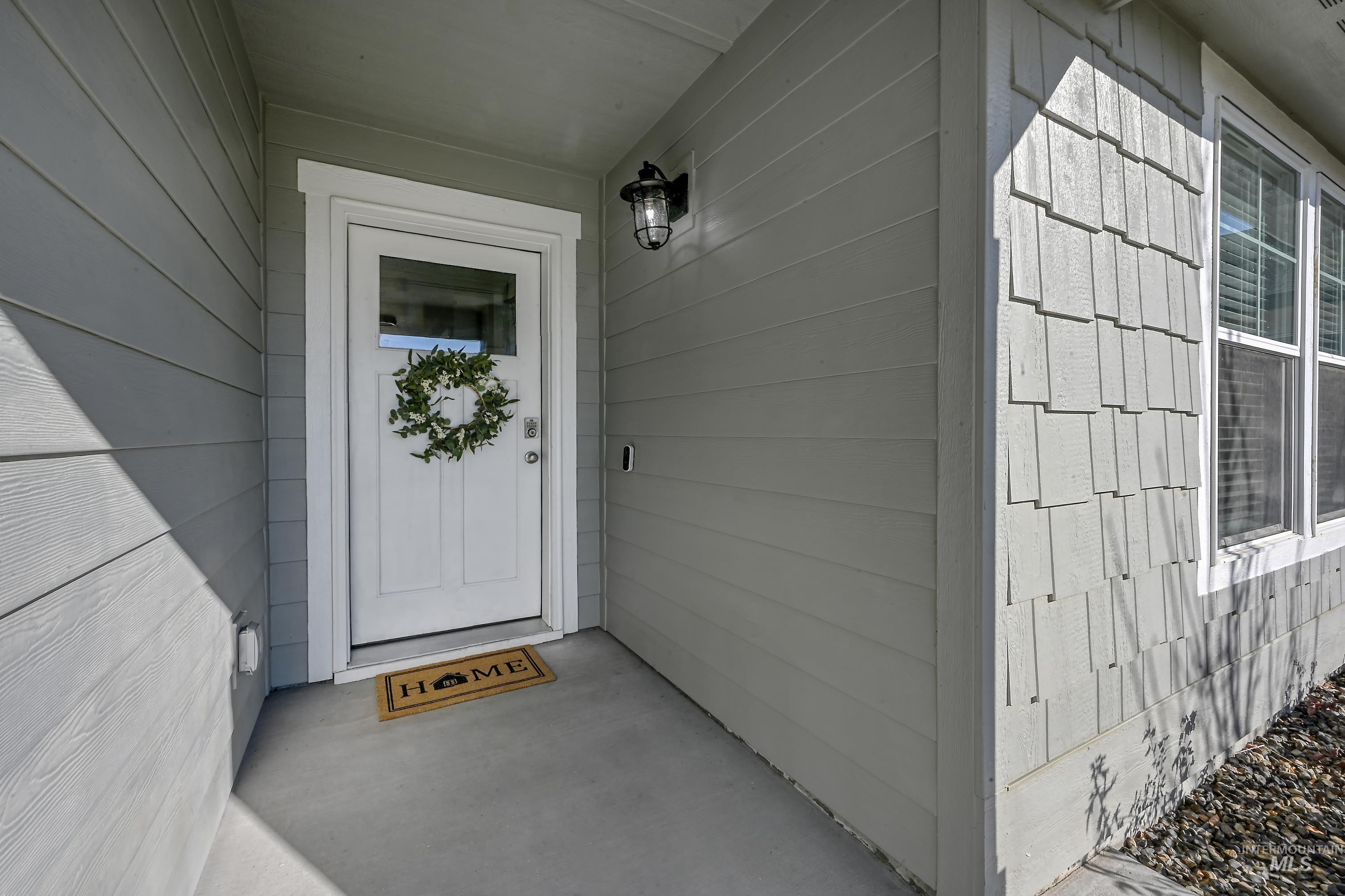 5160 W Lesina St, Meridian, Idaho 83646, 3 Bedrooms, 2 Bathrooms, Residential For Sale, Price $435,000, 98966433