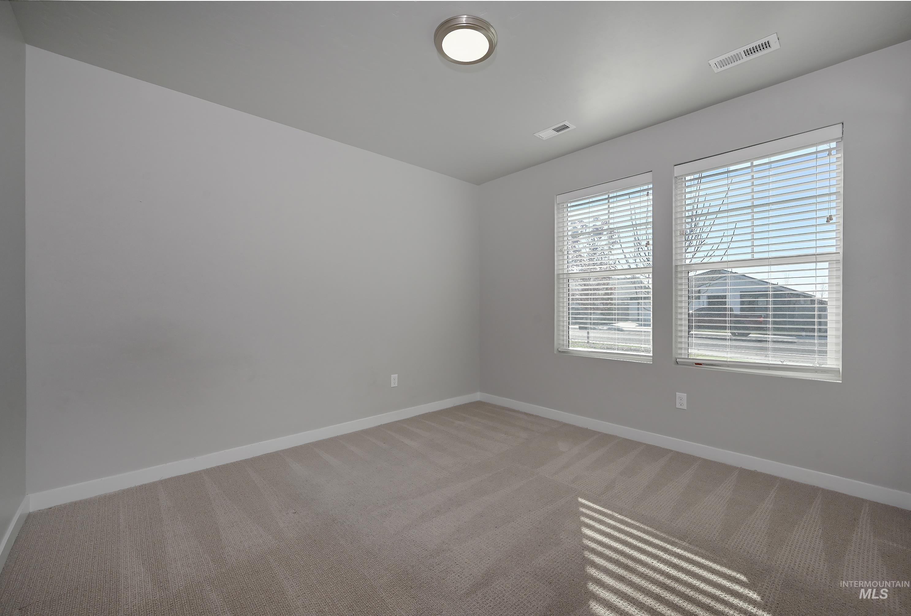 5160 W Lesina St, Meridian, Idaho 83646, 3 Bedrooms, 2 Bathrooms, Residential For Sale, Price $435,000, 98966433