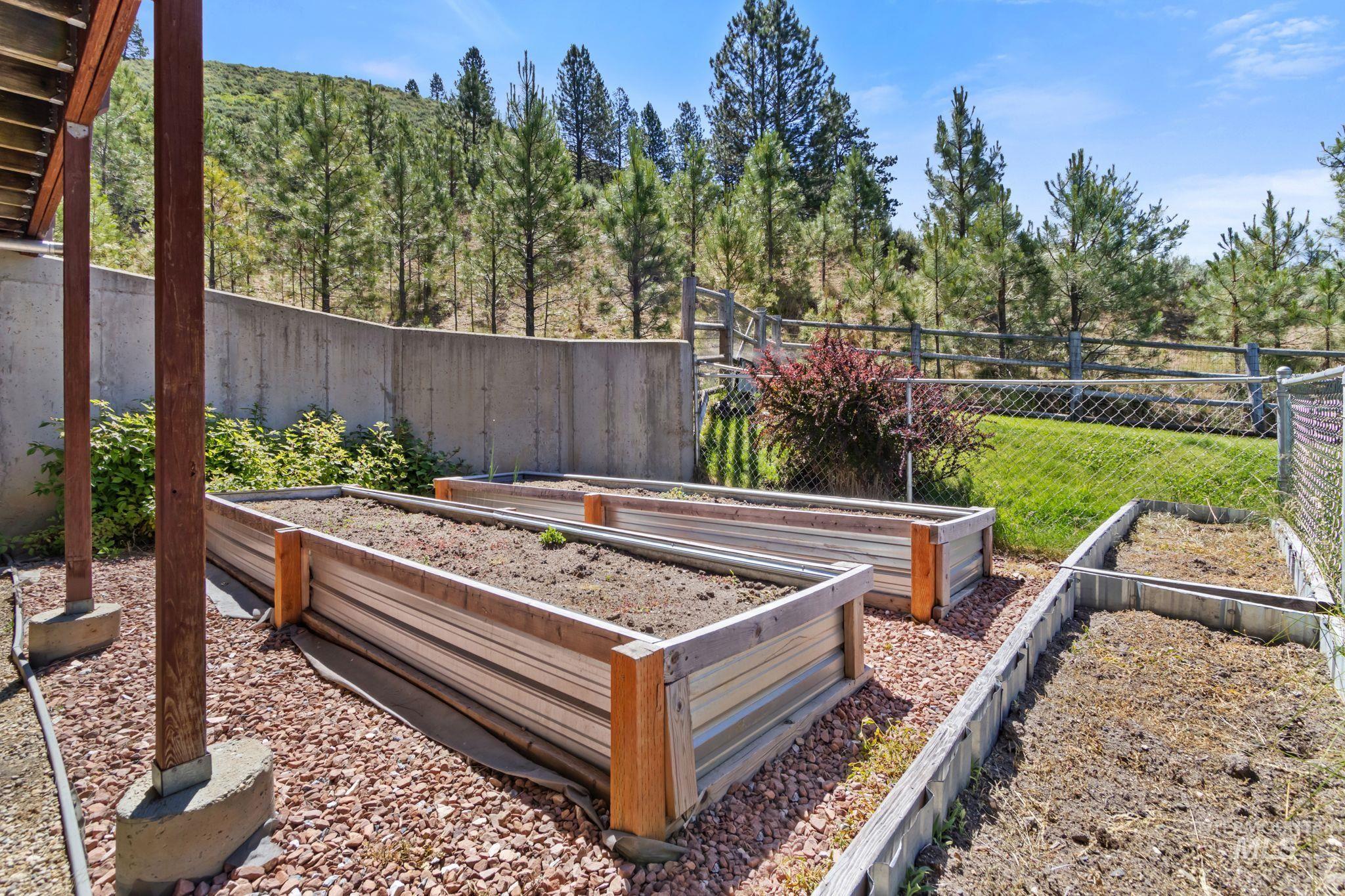 65 Peregrine Drive, Boise, Idaho 83716, 5 Bedrooms, 4 Bathrooms, Residential For Sale, Price $998,000, 98966435