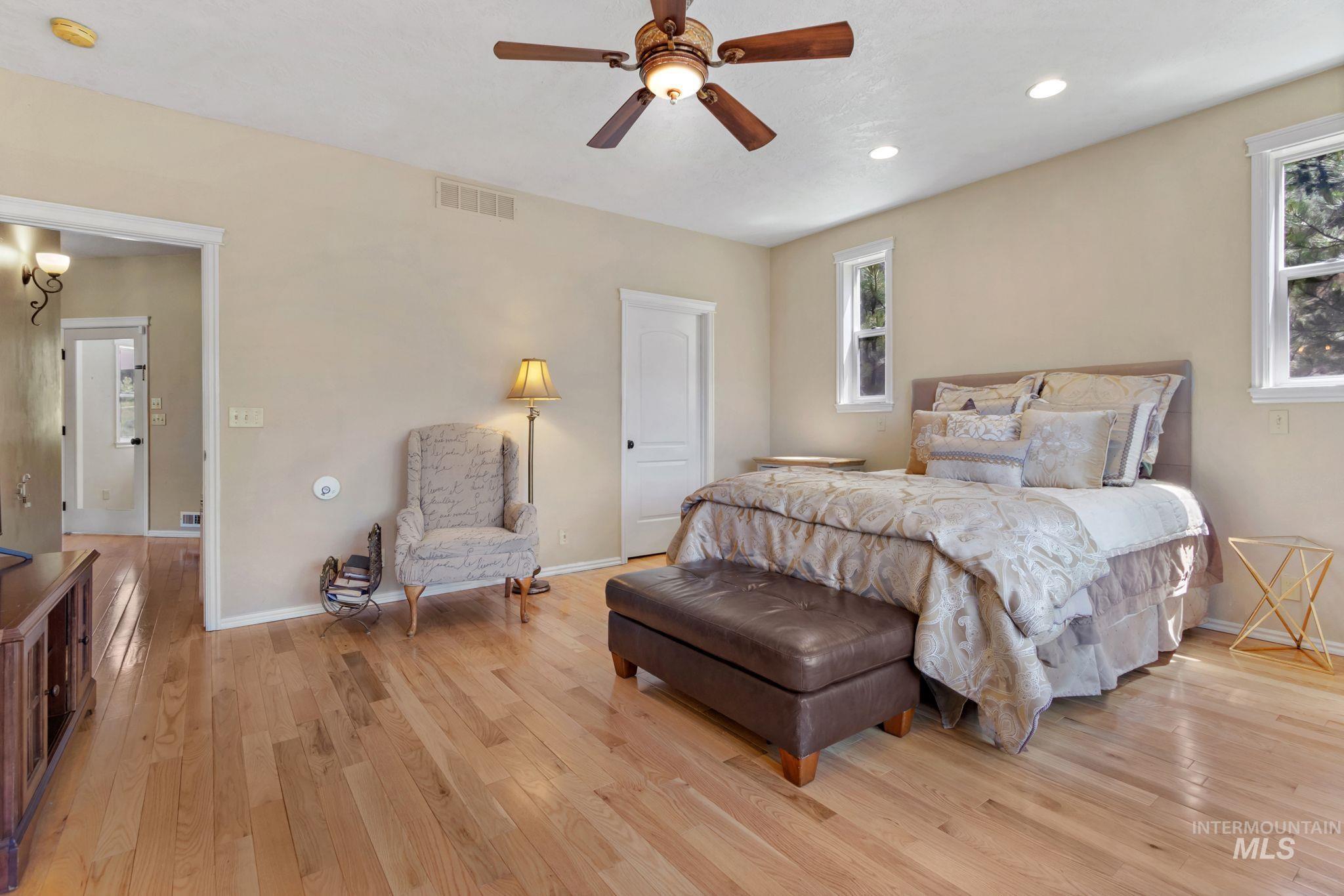 65 Peregrine Drive, Boise, Idaho 83716, 5 Bedrooms, 4 Bathrooms, Residential For Sale, Price $998,000, 98966435