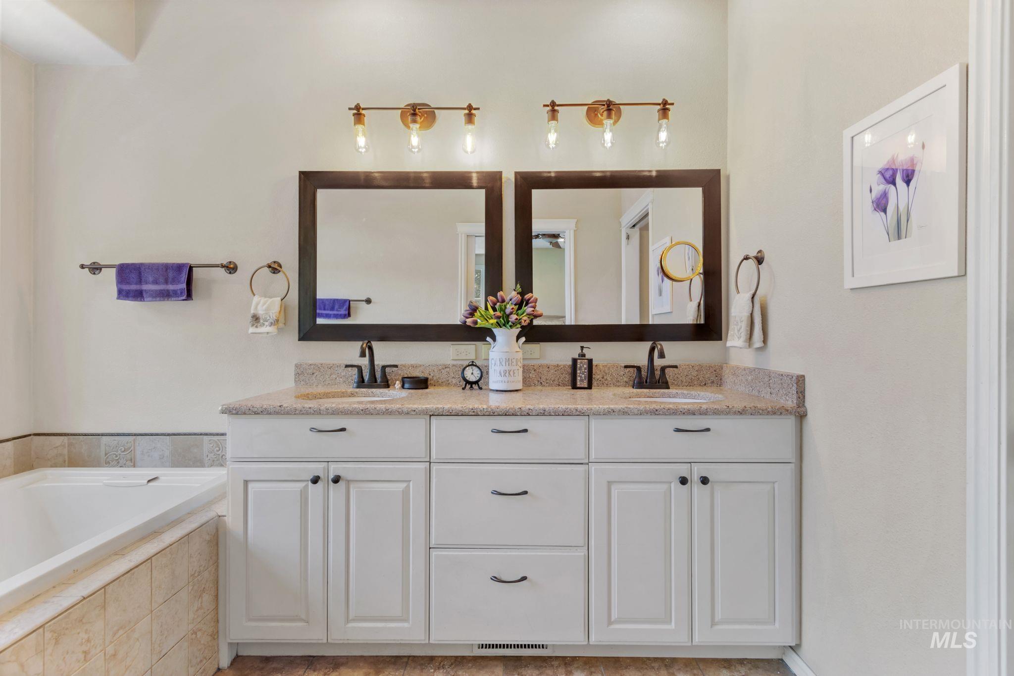 65 Peregrine Drive, Boise, Idaho 83716, 5 Bedrooms, 4 Bathrooms, Residential For Sale, Price $998,000, 98966435