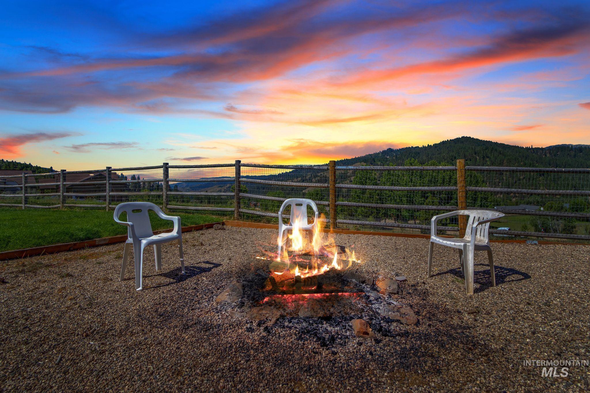 65 Peregrine Drive, Boise, Idaho 83716, 5 Bedrooms, 4 Bathrooms, Residential For Sale, Price $998,000, 98966435