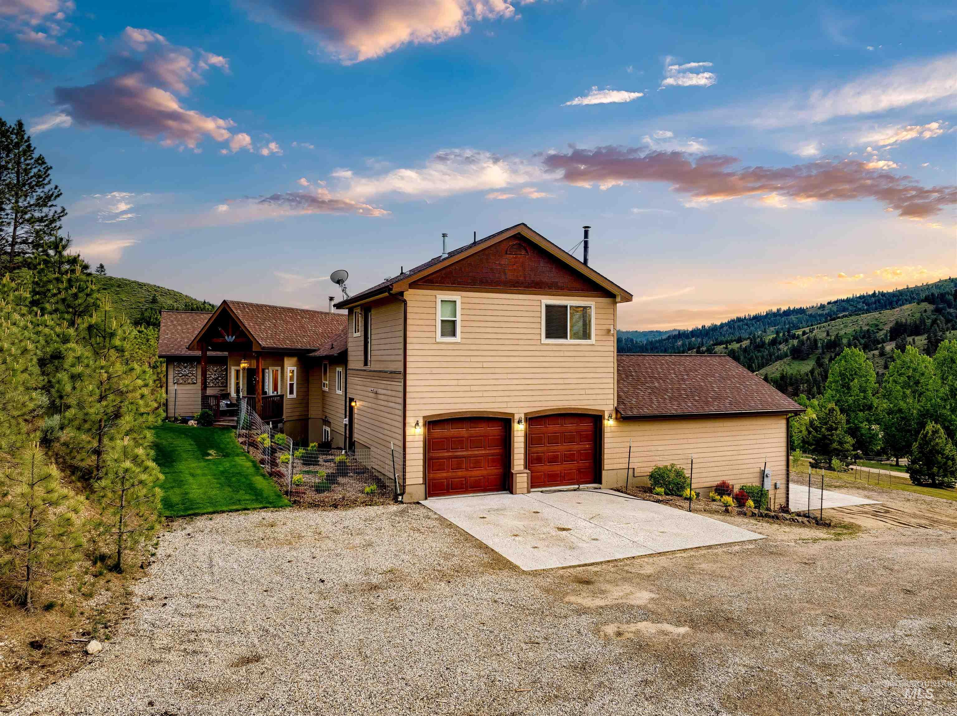 65 Peregrine Drive, Boise, Idaho 83716, 5 Bedrooms, 4 Bathrooms, Residential For Sale, Price $998,000, 98966435