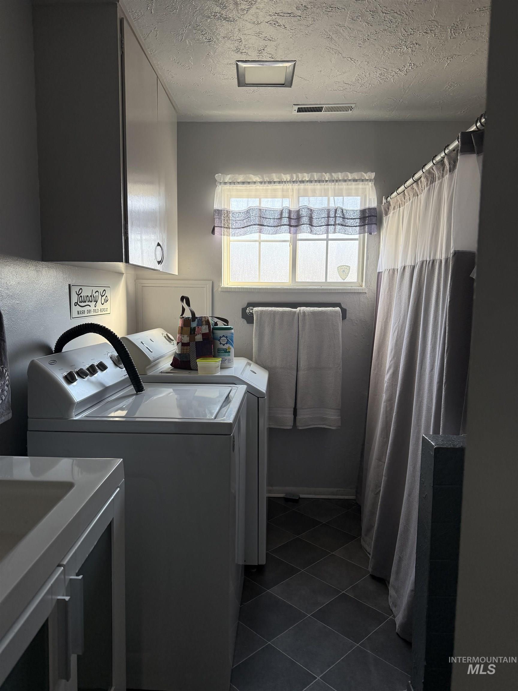 516 E Galveston St, Caldwell, Idaho 83605-2908, 2 Bedrooms, 1 Bathroom, Residential For Sale, Price $240,000, 98966440