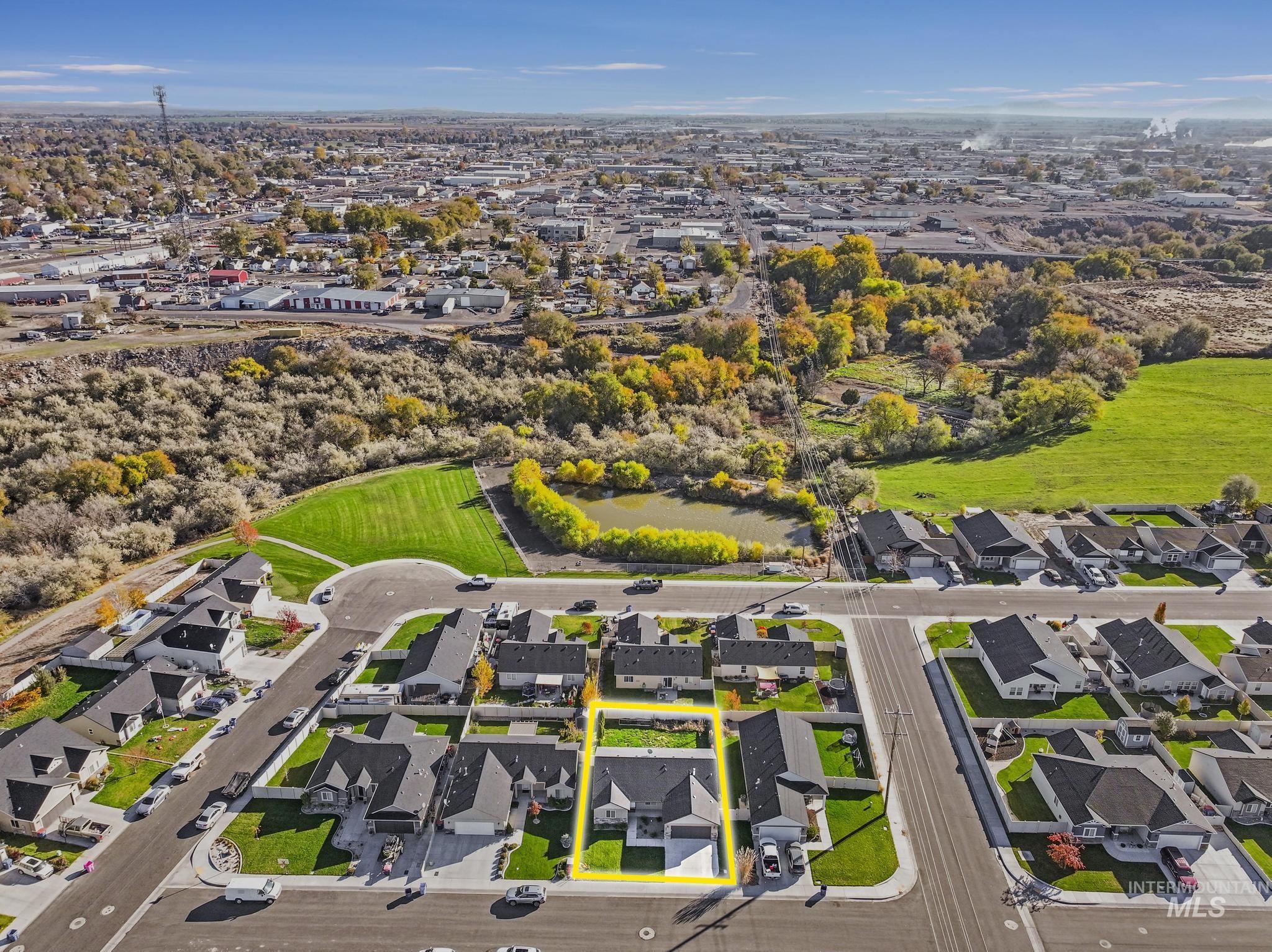 277 Benno Street, Twin Falls, Idaho 83301, 4 Bedrooms, 2 Bathrooms, Residential For Sale, Price $390,000, 98966441