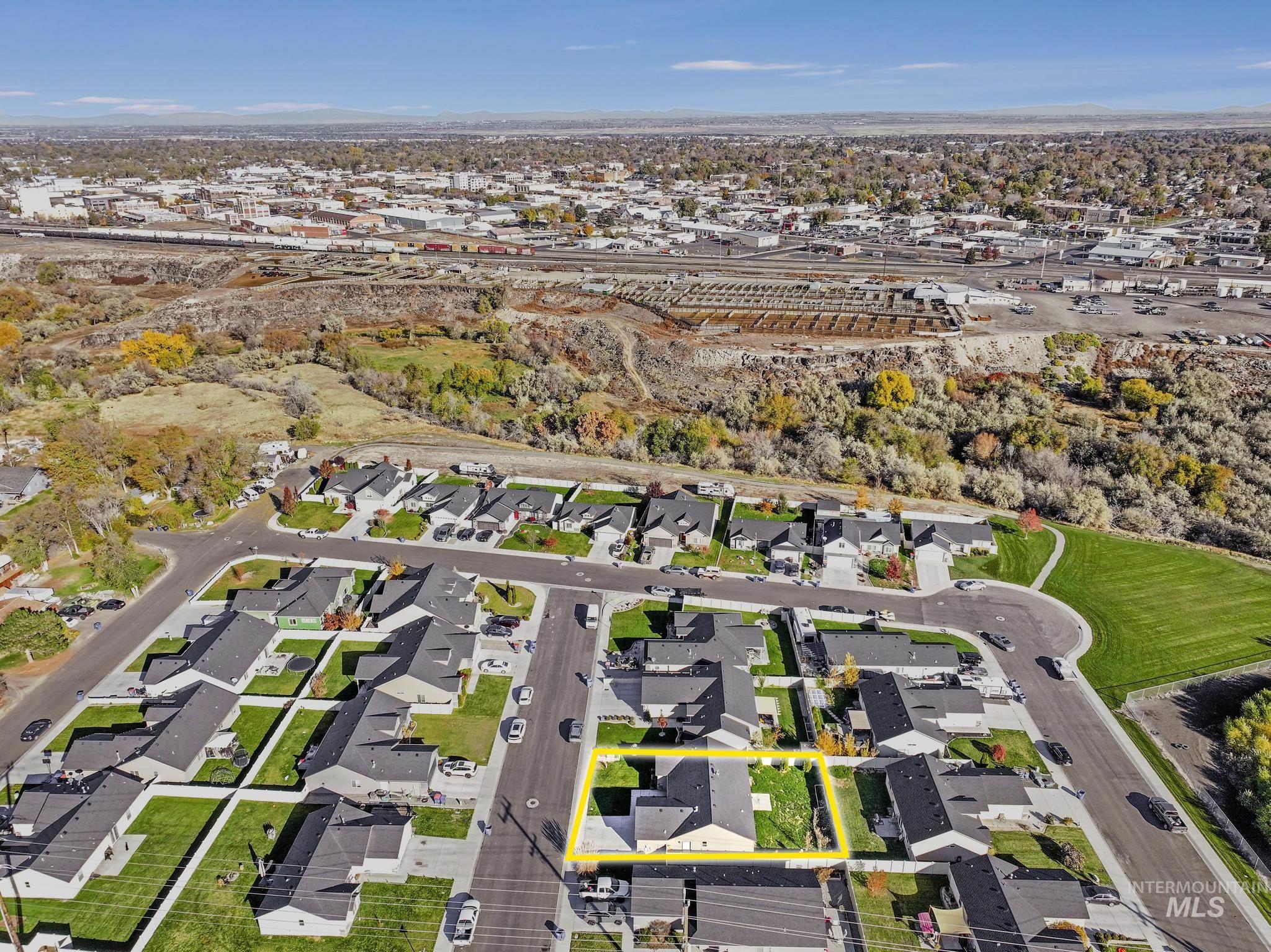 277 Benno Street, Twin Falls, Idaho 83301, 4 Bedrooms, 2 Bathrooms, Residential For Sale, Price $390,000, 98966441