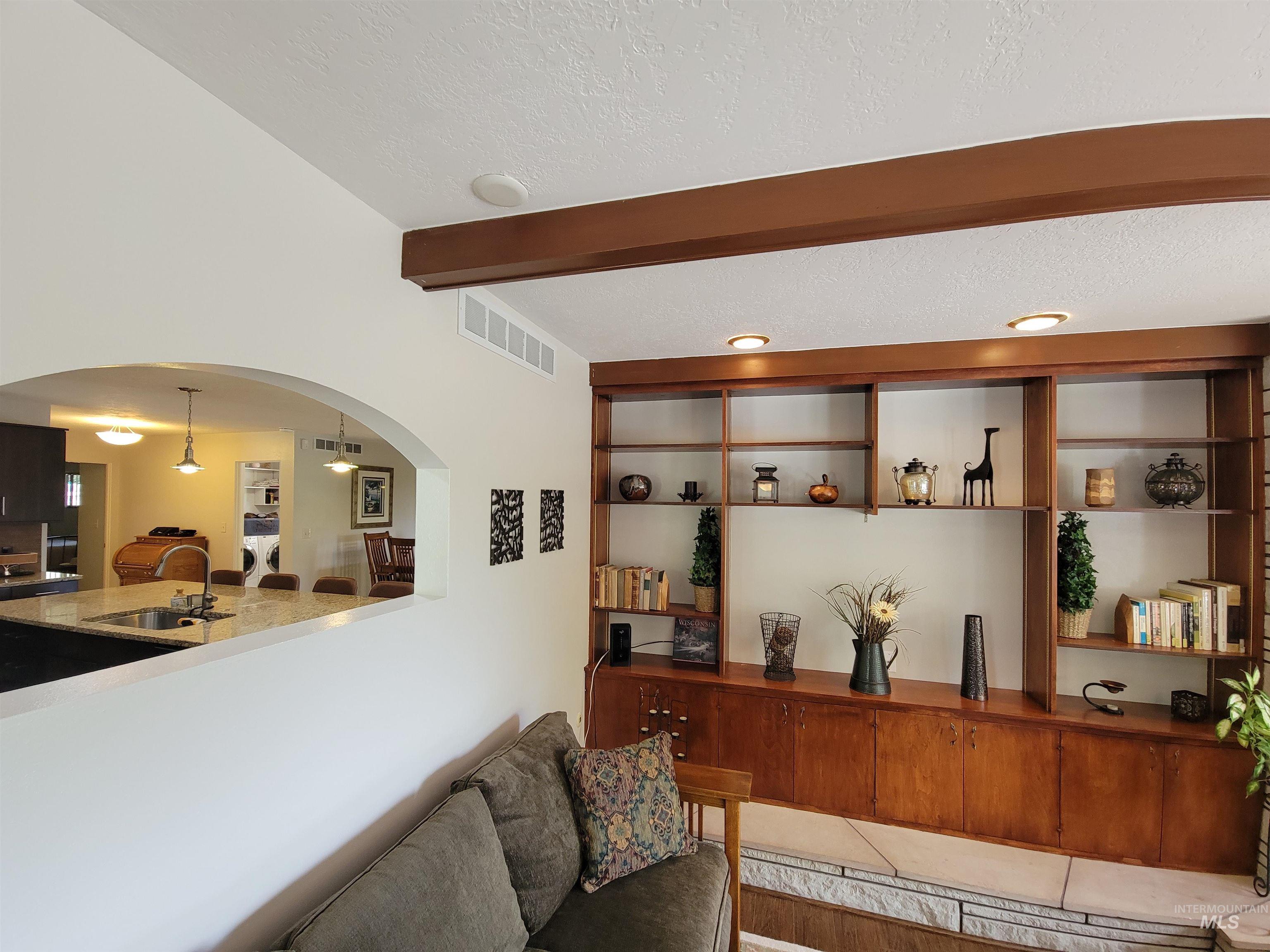 3100 N Ridgeway, Boise, Idaho 83702, 3 Bedrooms, 2 Bathrooms, Residential For Sale, Price $949,900, 98966445