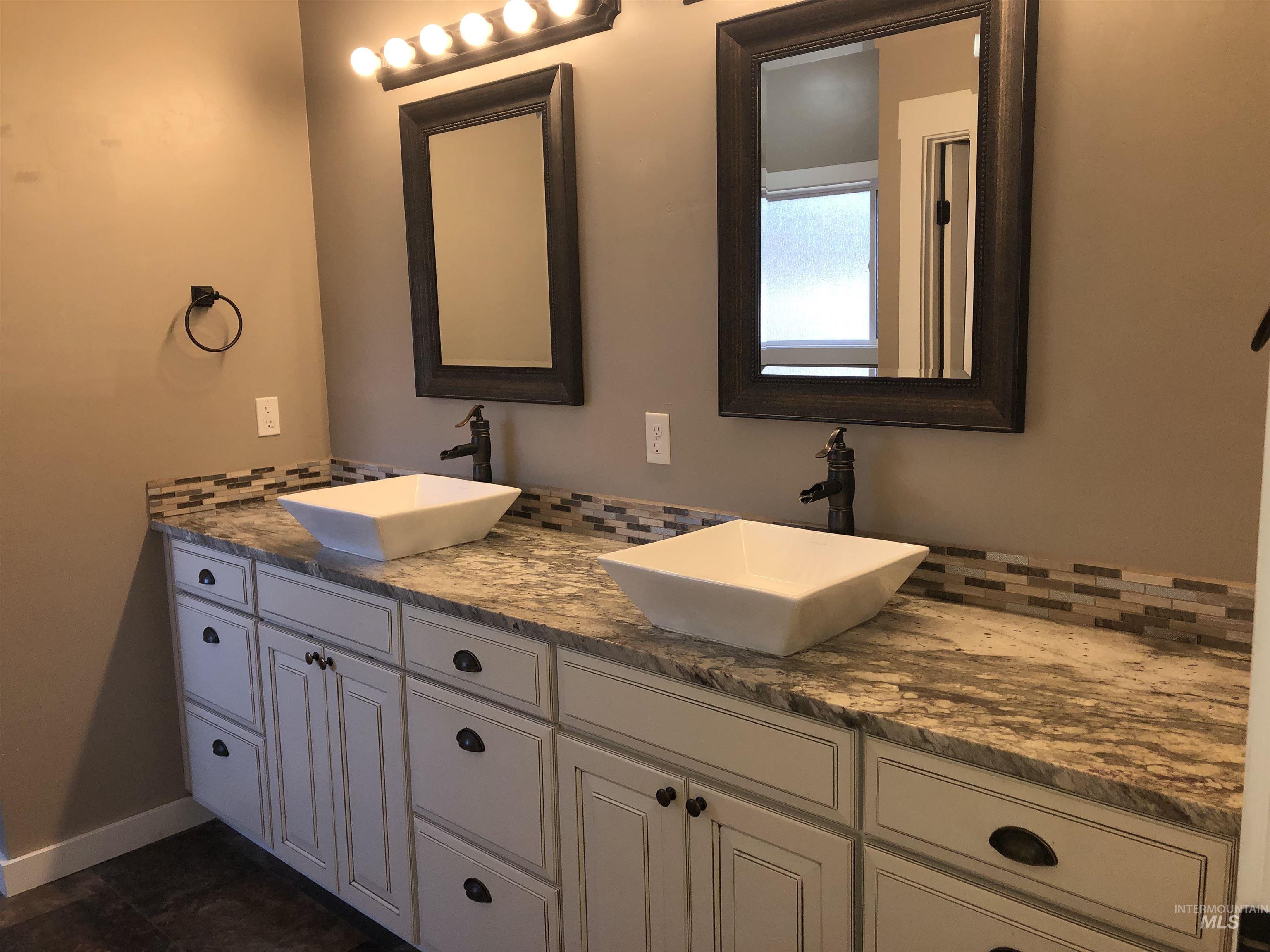 3405 Elk Horn Ln, Emmett, Idaho 83617, 4 Bedrooms, 2 Bathrooms, Residential For Sale, Price $1,215,000, 98966446