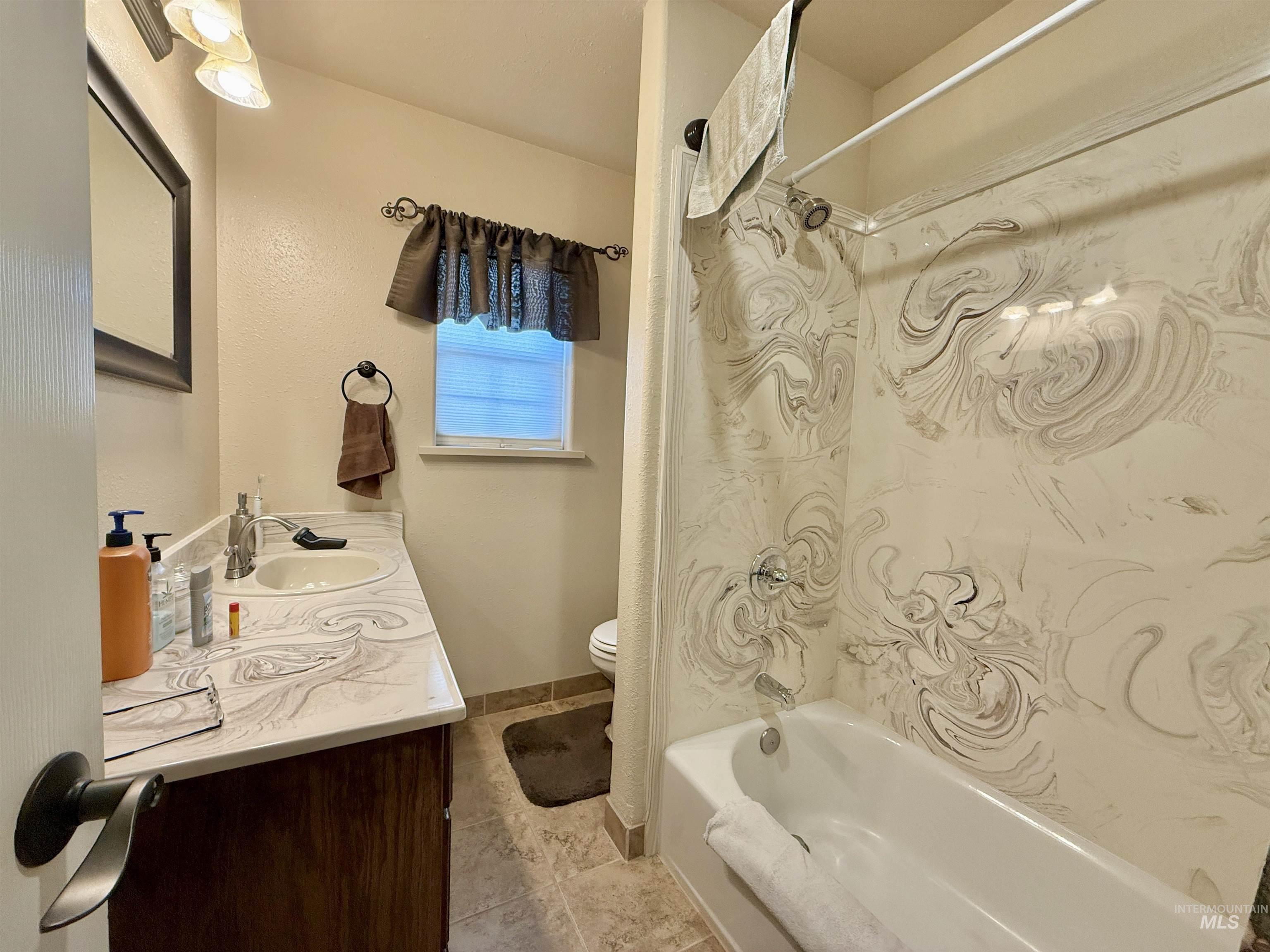 1505 Lewiston St., CottonWood, Idaho 83522, 5 Bedrooms, 3 Bathrooms, Residential For Sale, Price $475,000, 98966447