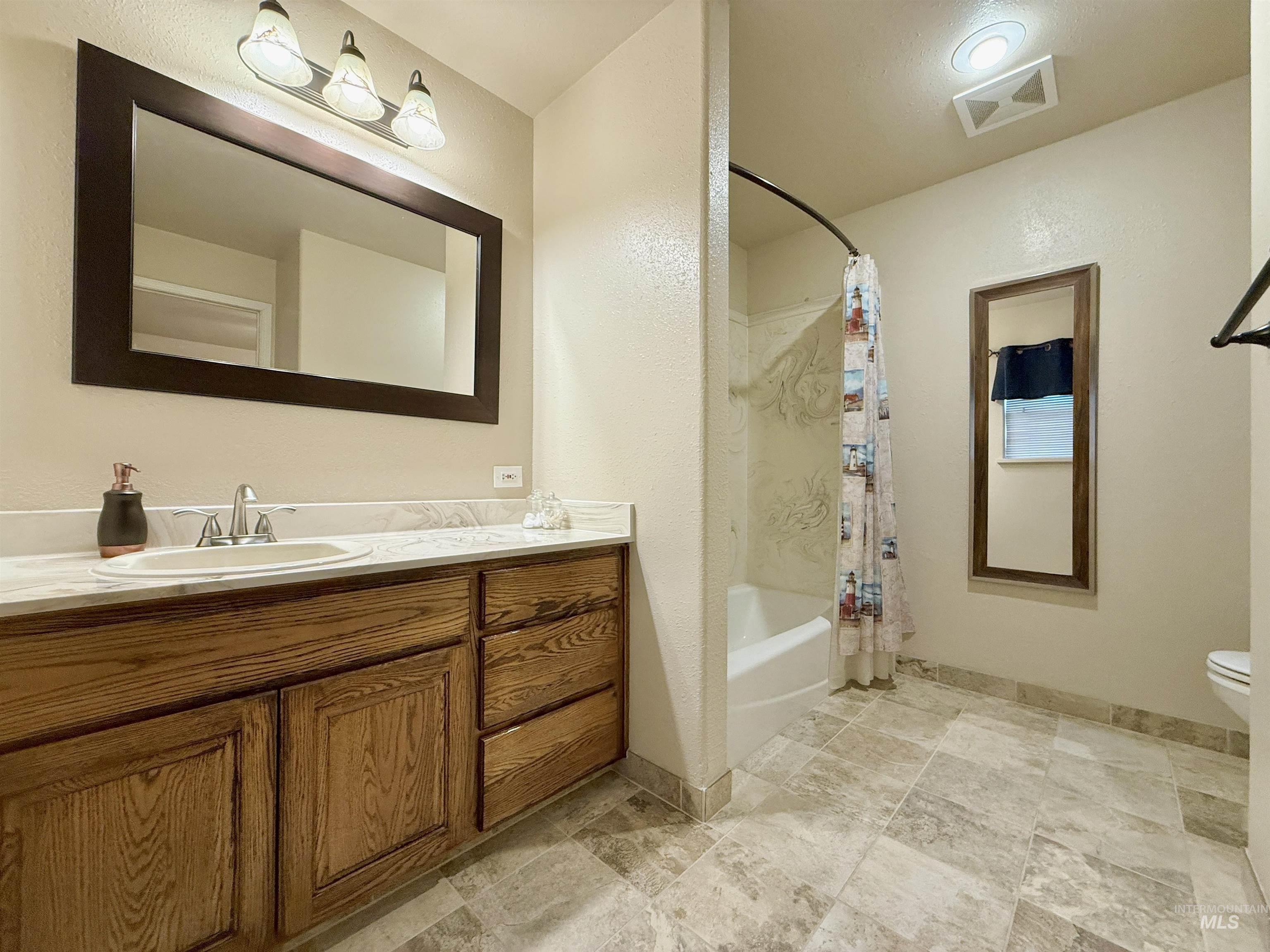 1505 Lewiston St., CottonWood, Idaho 83522, 5 Bedrooms, 3 Bathrooms, Residential For Sale, Price $475,000, 98966447