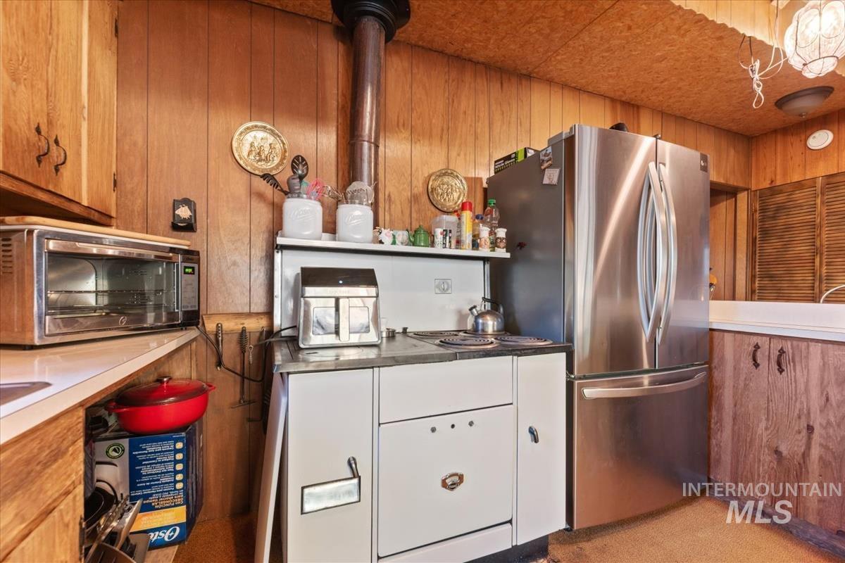 72 Thunder Road, Garden Valley, Idaho 83622, 2 Bedrooms, 1 Bathroom, Residential For Sale, Price $599,000, 98966458