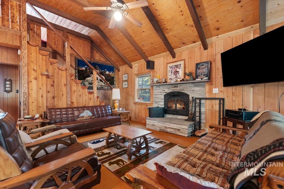 72 Thunder Road, Garden Valley, Idaho 83622, 2 Bedrooms, 1 Bathroom, Residential For Sale, Price $599,000, 98966458