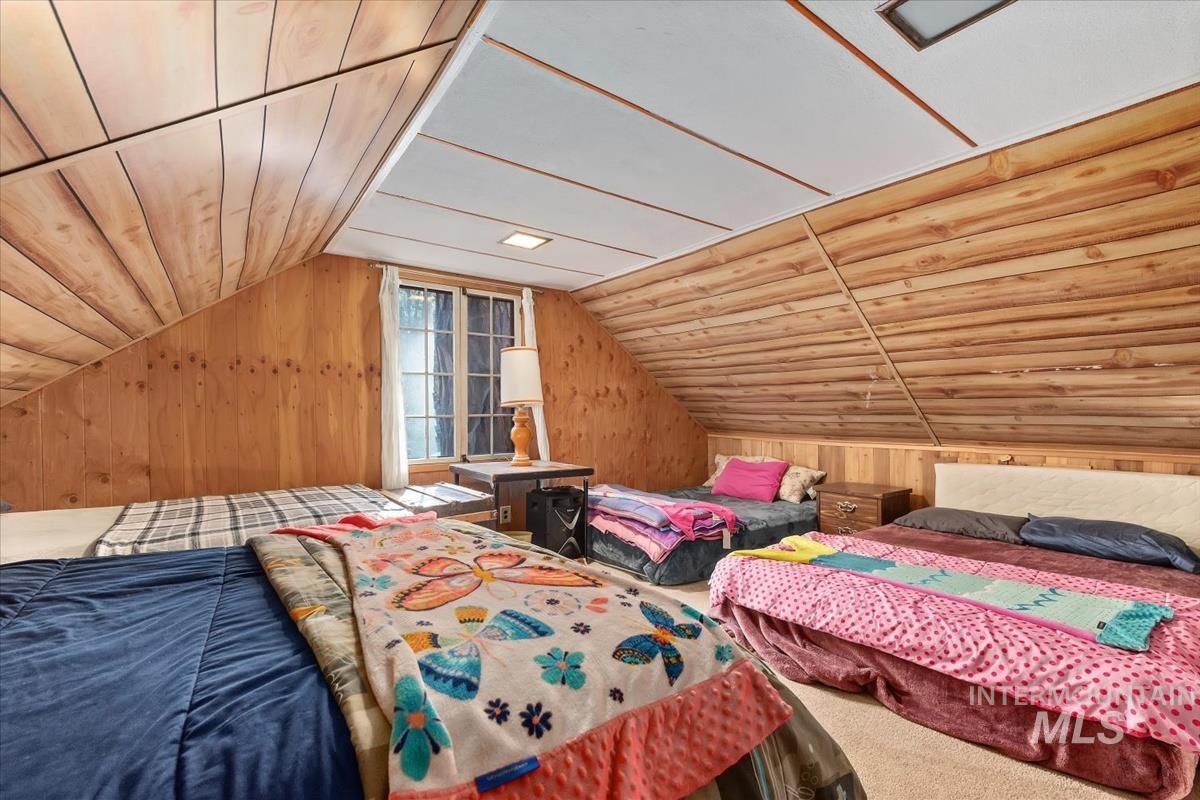 72 Thunder Road, Garden Valley, Idaho 83622, 2 Bedrooms, 1 Bathroom, Residential For Sale, Price $599,000, 98966458