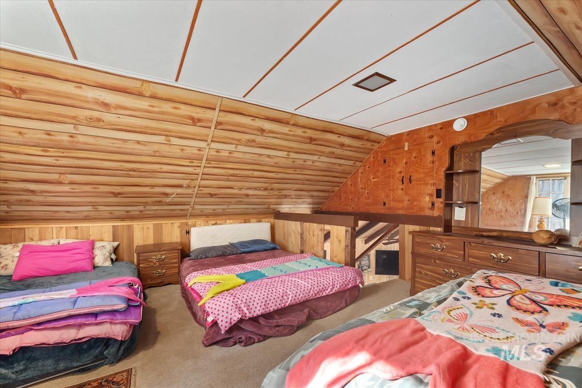 72 Thunder Road, Garden Valley, Idaho 83622, 2 Bedrooms, 1 Bathroom, Residential For Sale, Price $599,000, 98966458