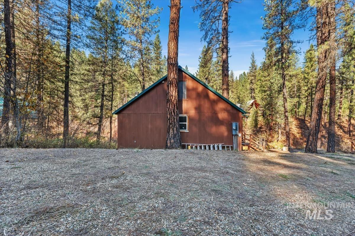 72 Thunder Road, Garden Valley, Idaho 83622, 2 Bedrooms, 1 Bathroom, Residential For Sale, Price $599,000, 98966458