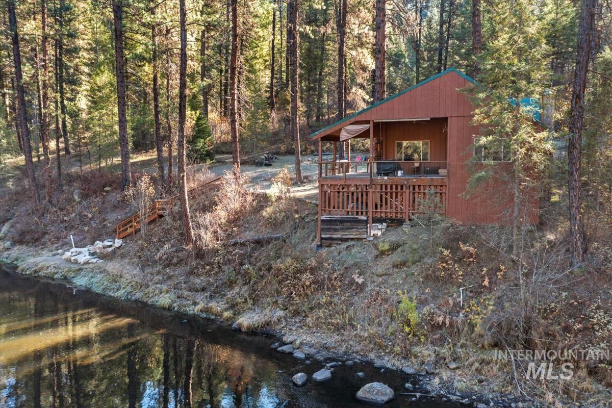 72 Thunder Road, Garden Valley, Idaho 83622, 2 Bedrooms, 1 Bathroom, Residential For Sale, Price $599,000, 98966458