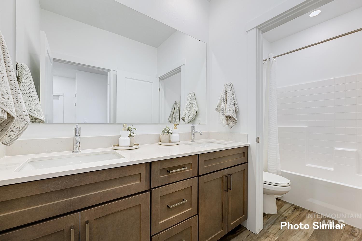 4420 Portofino Way, Caldwell, Idaho 83605, 3 Bedrooms, 2 Bathrooms, Residential For Sale, Price $549,900, 98966475