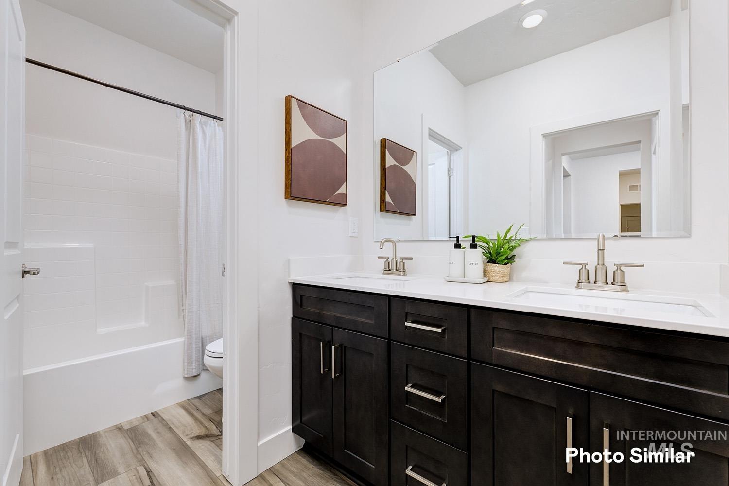 3630 S Angel Falls Way, Nampa, Idaho 83686, 4 Bedrooms, 2 Bathrooms, Residential For Sale, Price $570,900, 98966479