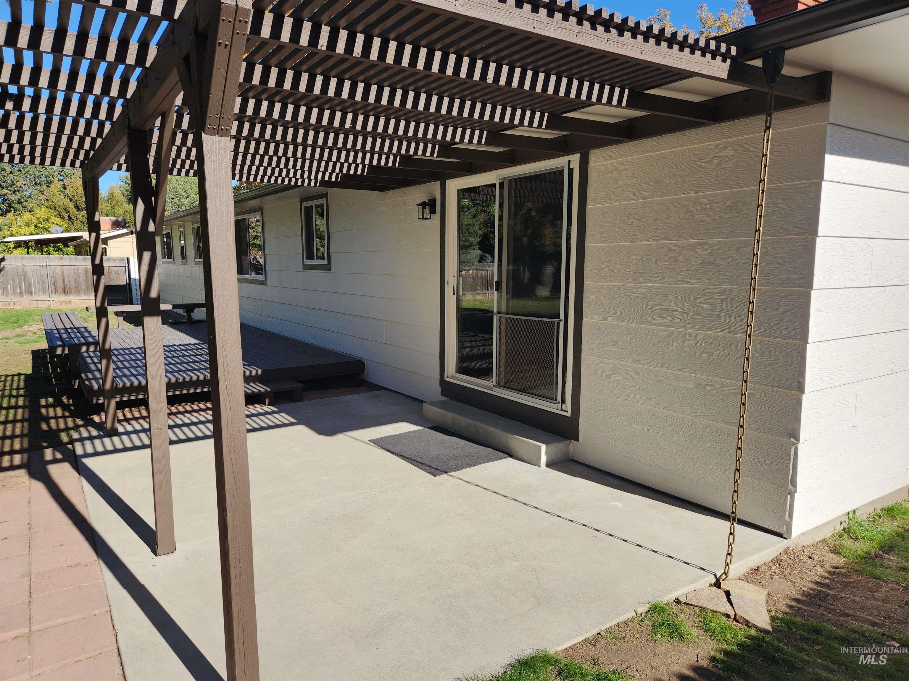 5311 N Marcliffe, Boise, Idaho 83704, 3 Bedrooms, 2 Bathrooms, Residential For Sale, Price $464,900, 98966488