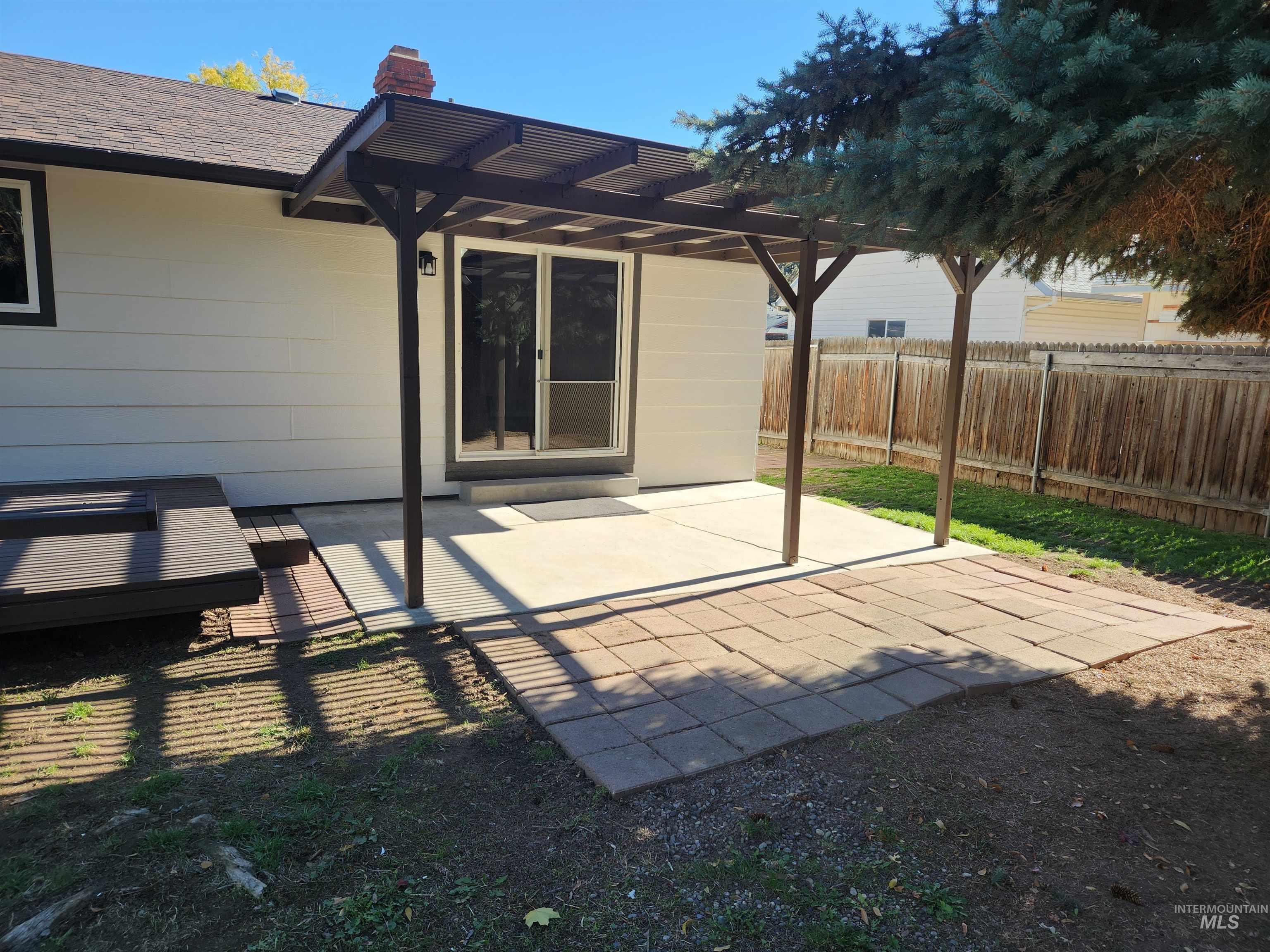 5311 N Marcliffe, Boise, Idaho 83704, 3 Bedrooms, 2 Bathrooms, Residential For Sale, Price $464,900, 98966488