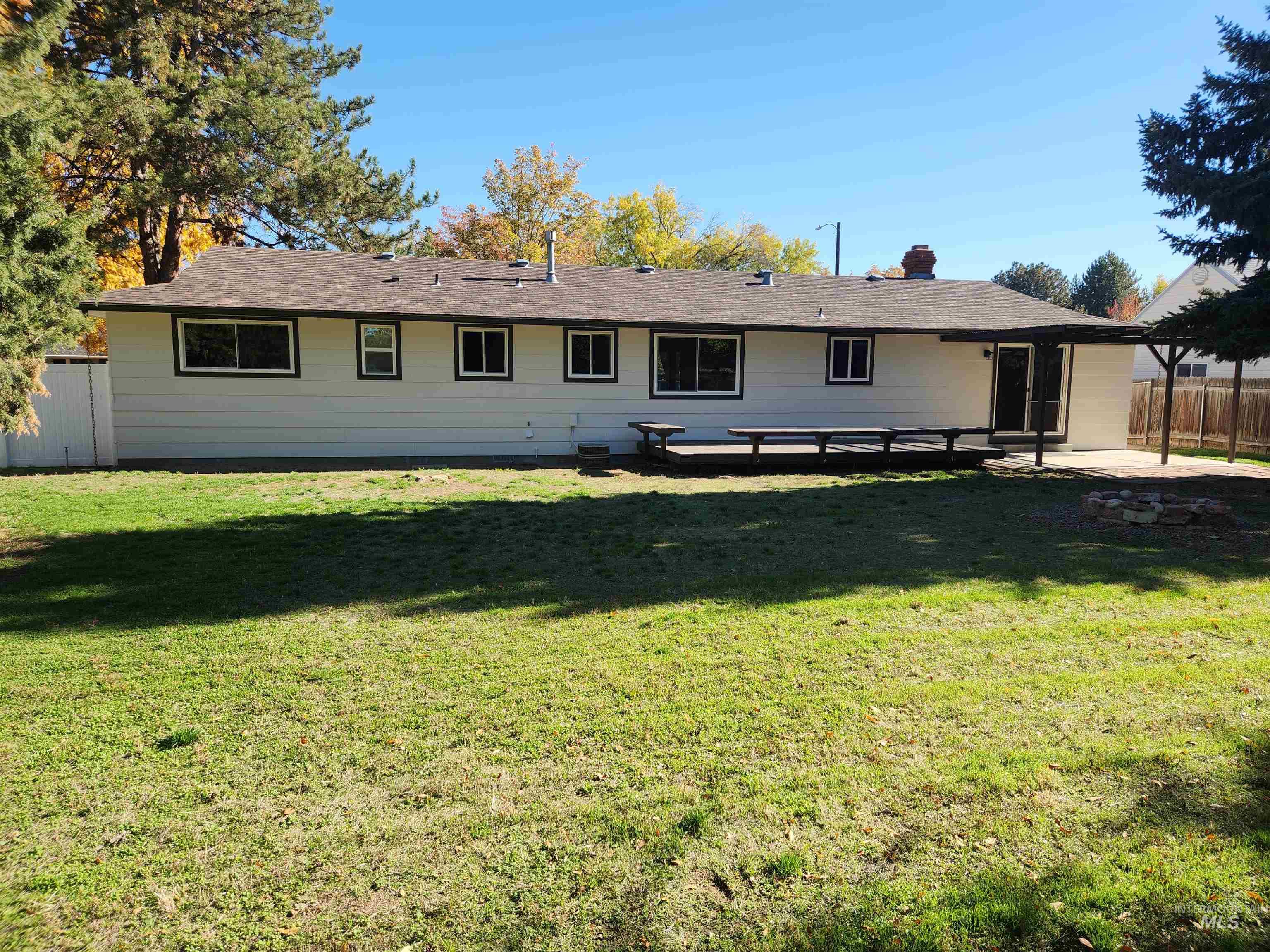 5311 N Marcliffe, Boise, Idaho 83704, 3 Bedrooms, 2 Bathrooms, Residential For Sale, Price $464,900, 98966488