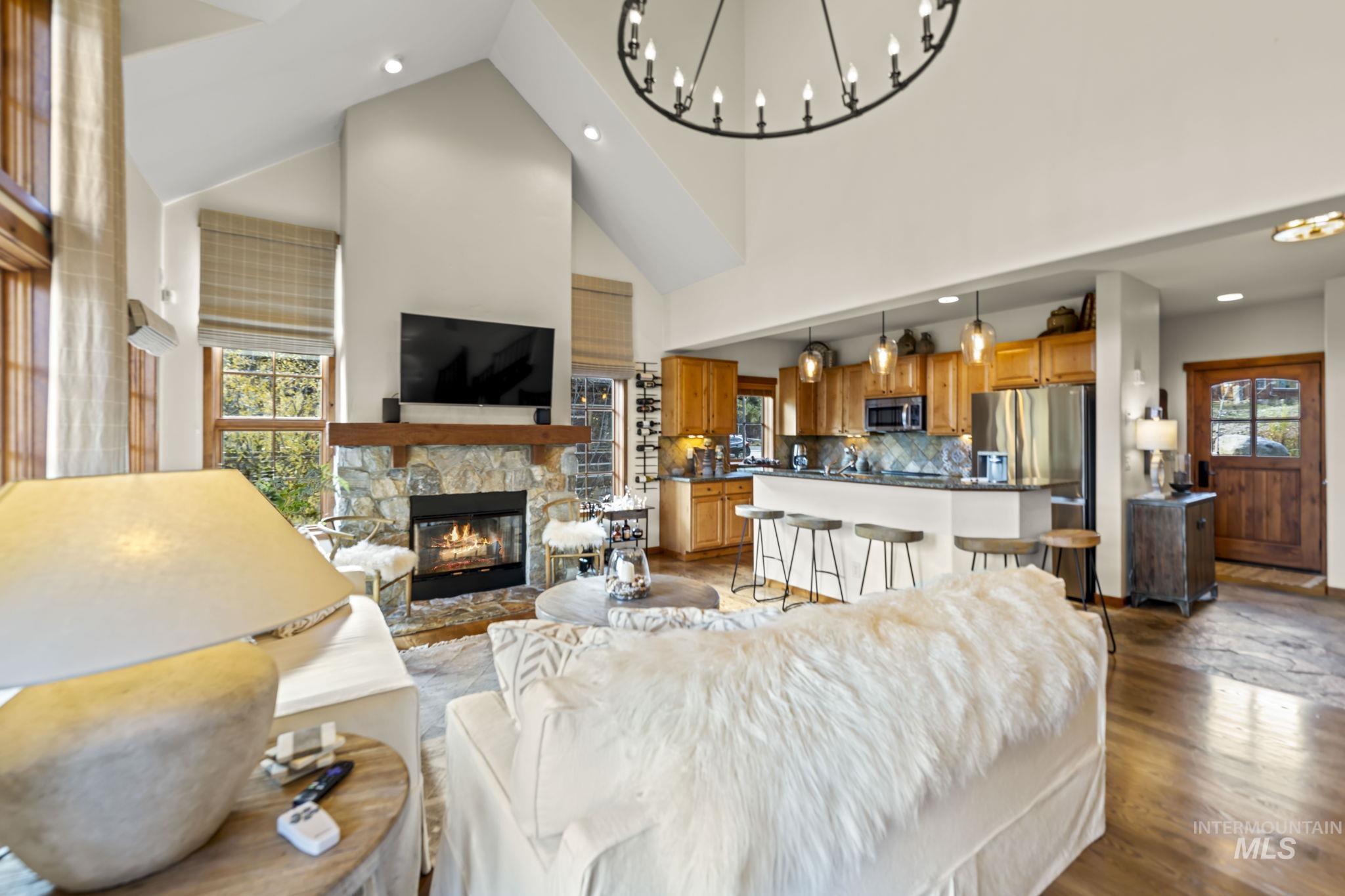 80 Clearwater Ct., Donnelly, Idaho 83615, 3 Bedrooms, 3 Bathrooms, Residential For Sale, Price $1,350,000, 98966491