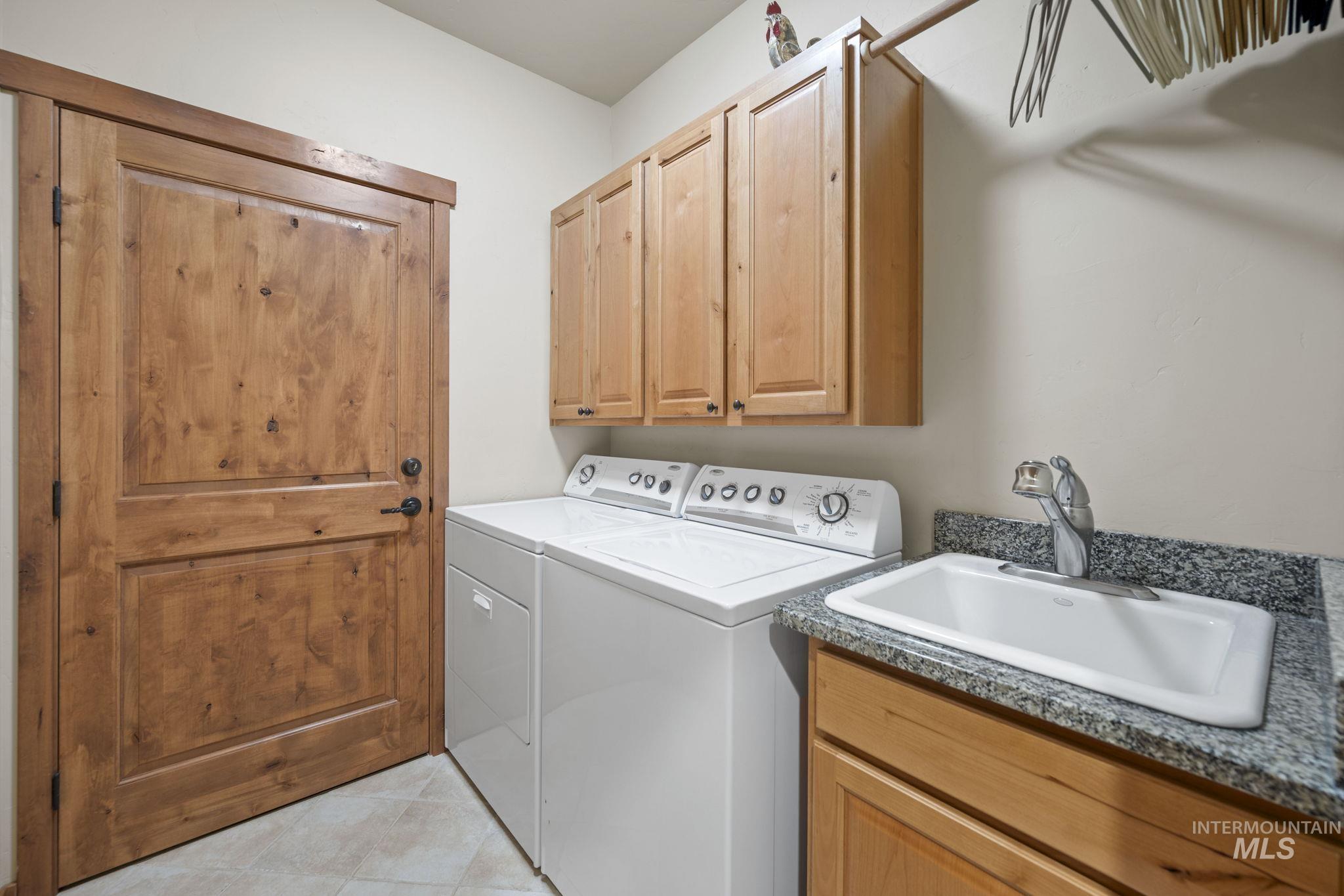 80 Clearwater Ct., Donnelly, Idaho 83615, 3 Bedrooms, 3 Bathrooms, Residential For Sale, Price $1,350,000, 98966491