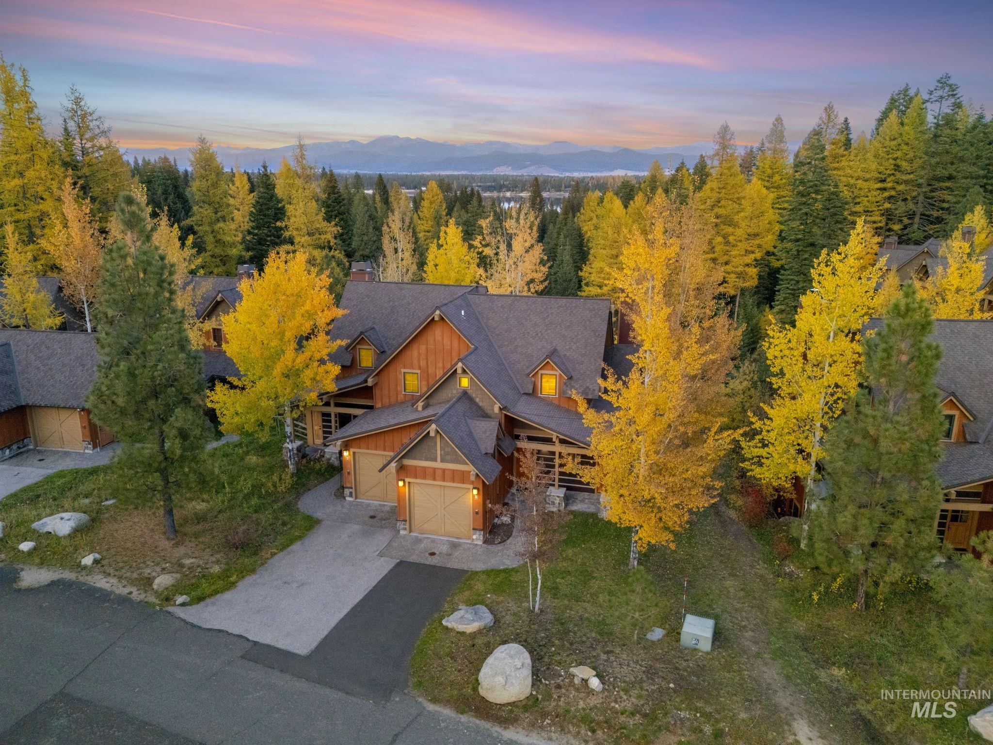 80 Clearwater Ct., Donnelly, Idaho 83615, 3 Bedrooms, 3 Bathrooms, Residential For Sale, Price $1,350,000, 98966491