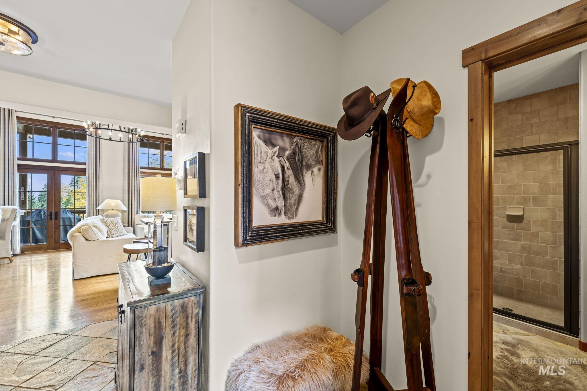 80 Clearwater Ct., Donnelly, Idaho 83615, 3 Bedrooms, 3 Bathrooms, Residential For Sale, Price $1,350,000, 98966491